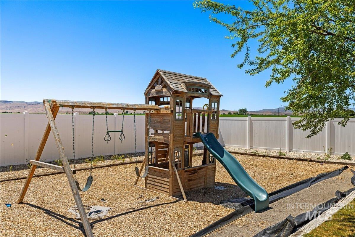 3229 Market Property Photo 30