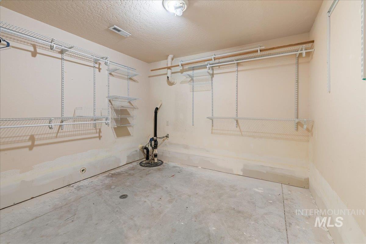 3229 Market Property Photo 40