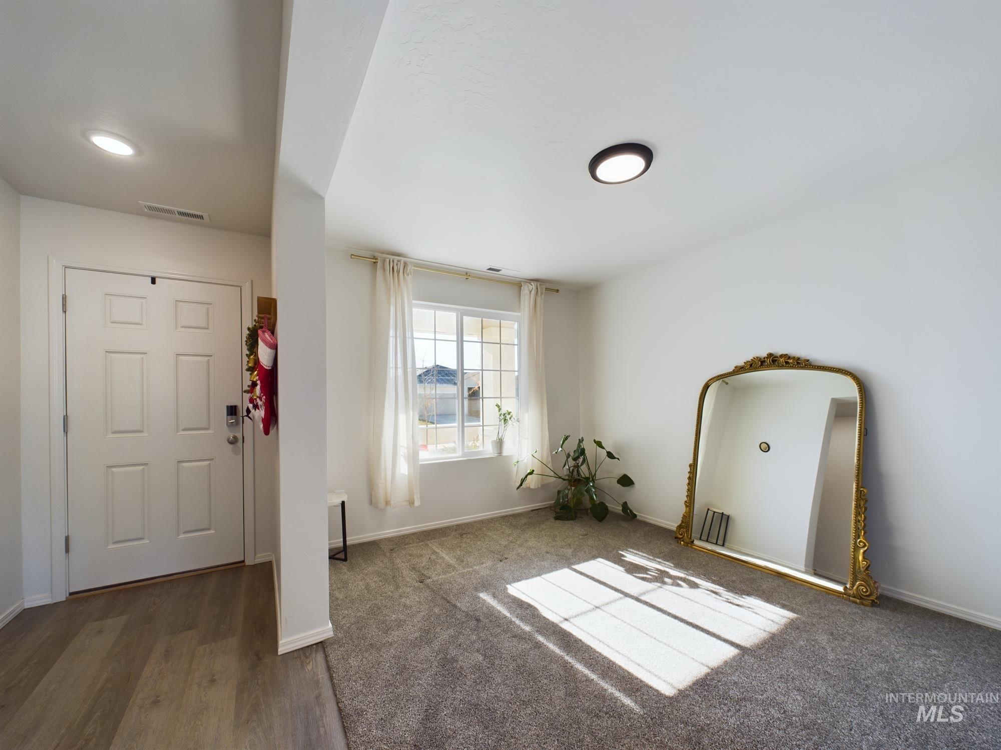 12350 Amorica St Property Photo 5