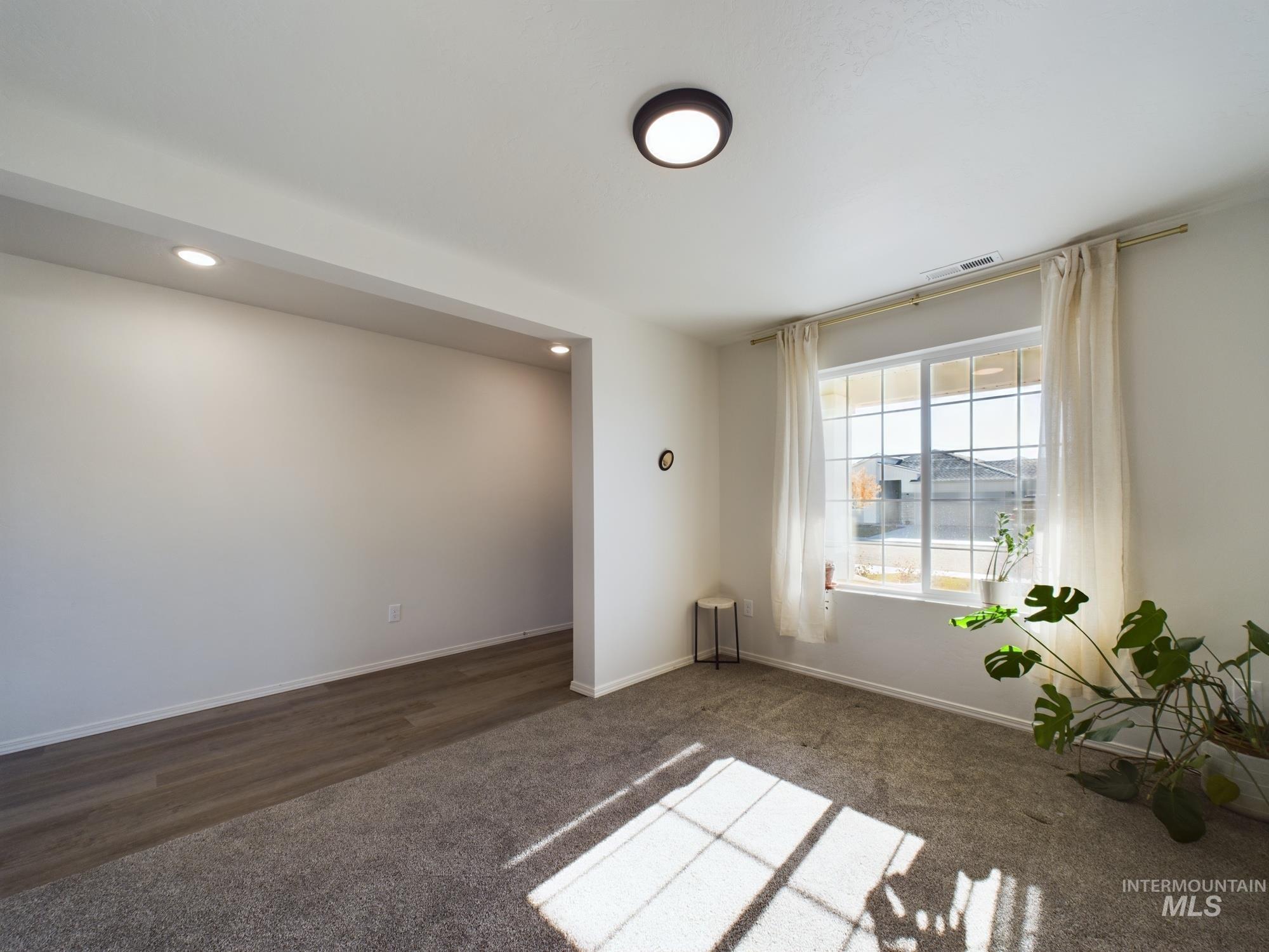 12350 Amorica St Property Photo 6