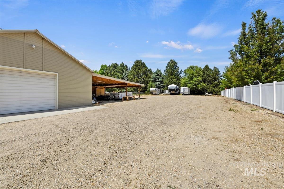 2895 N Holl Dr Property Photo 42