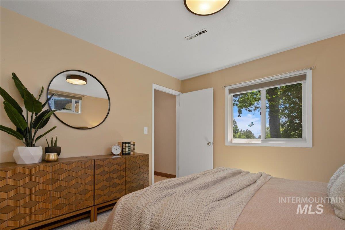 1905 N Montclair Dr. Property Photo 35