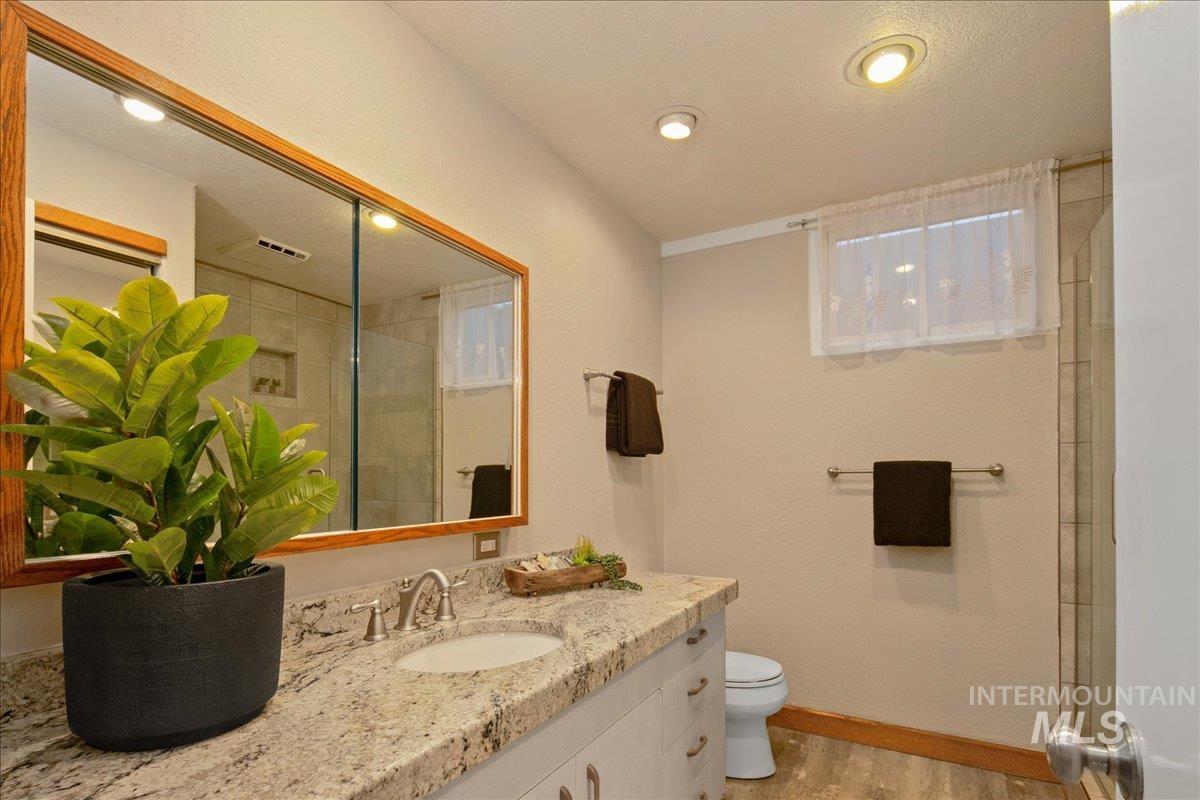 1905 N Montclair Dr. Property Photo 38