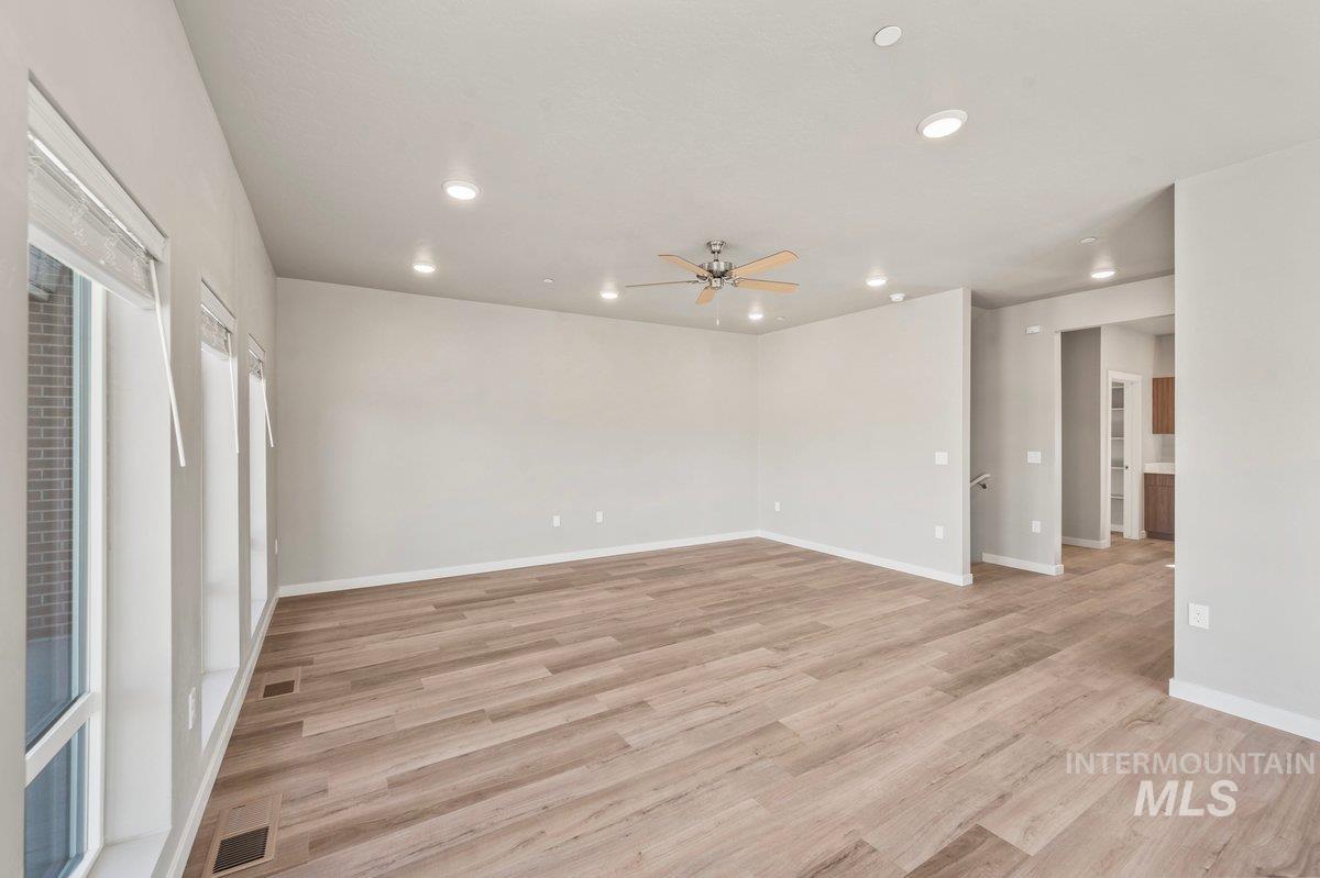 2773 W Palouse St Property Photo 16