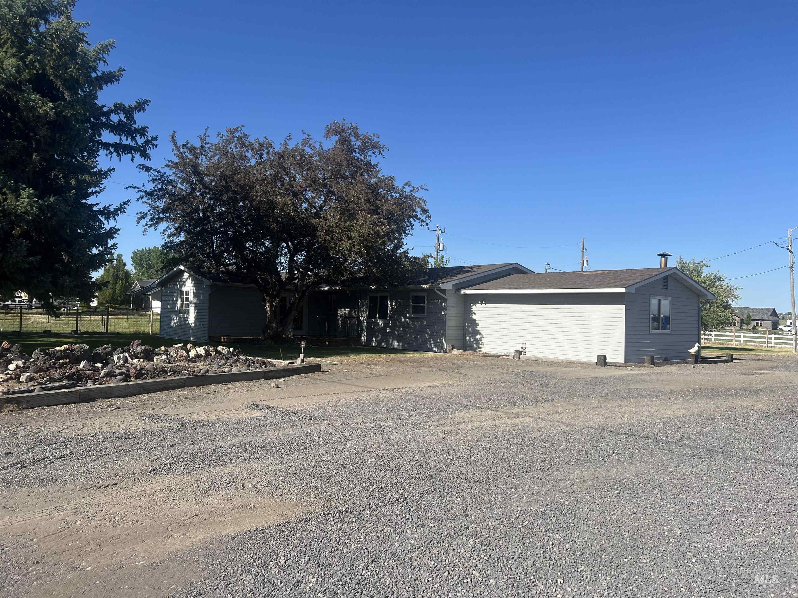 546 S 100 E Property Photo 1