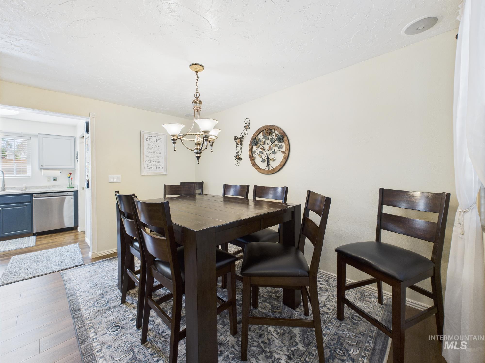 4960 Sunderland Property Photo 10
