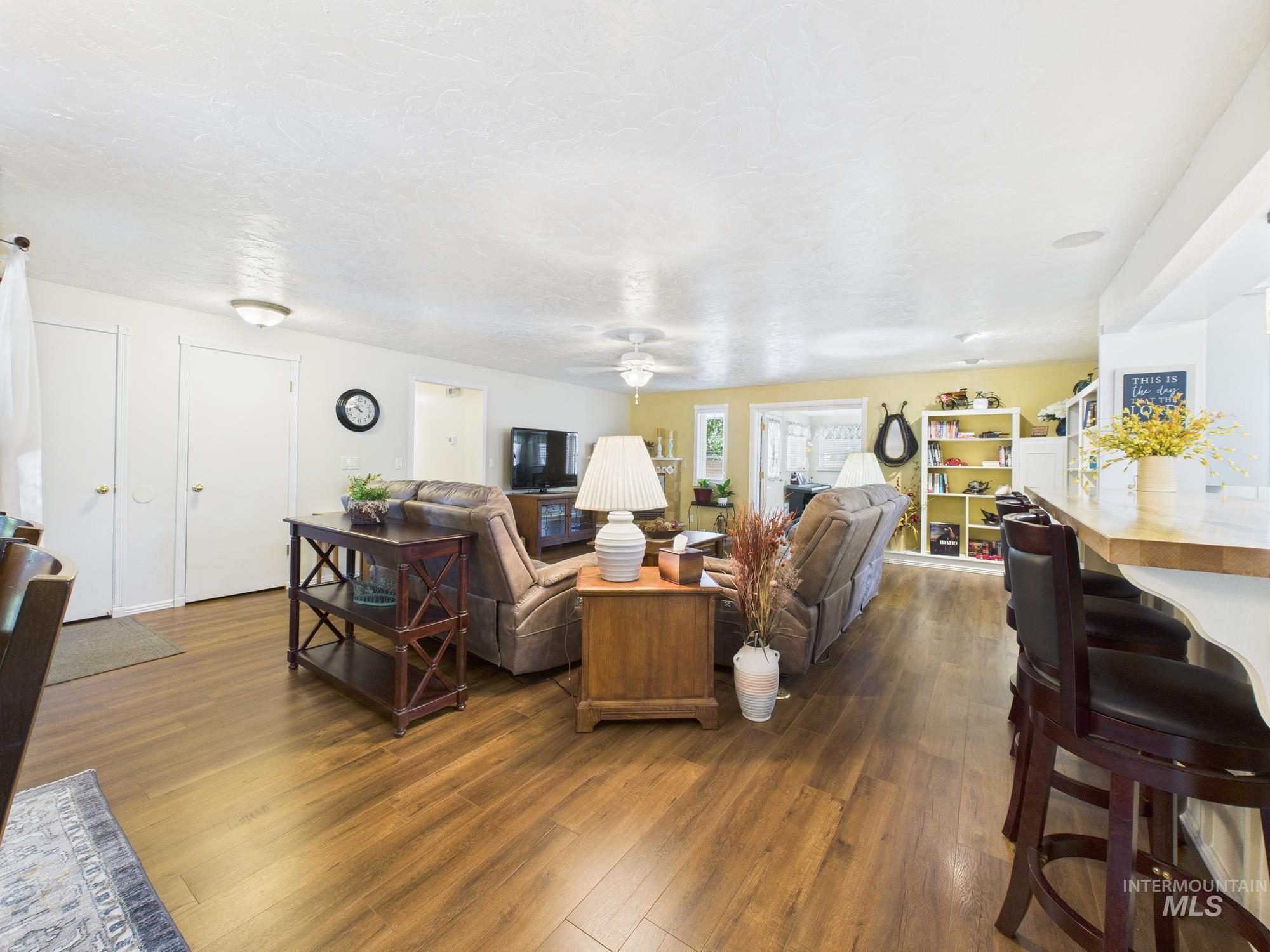 4960 Sunderland Property Photo 12