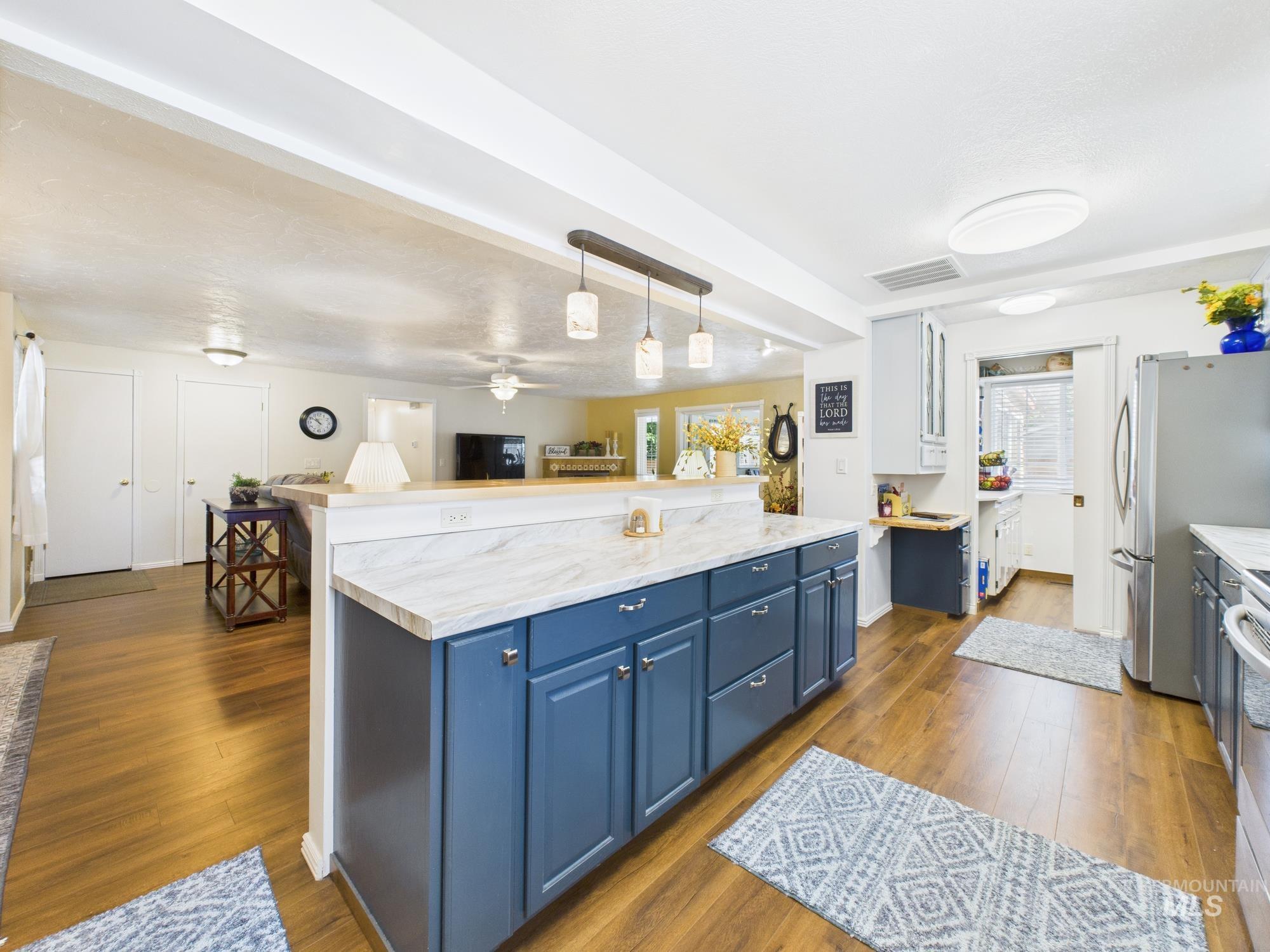4960 Sunderland Property Photo 15