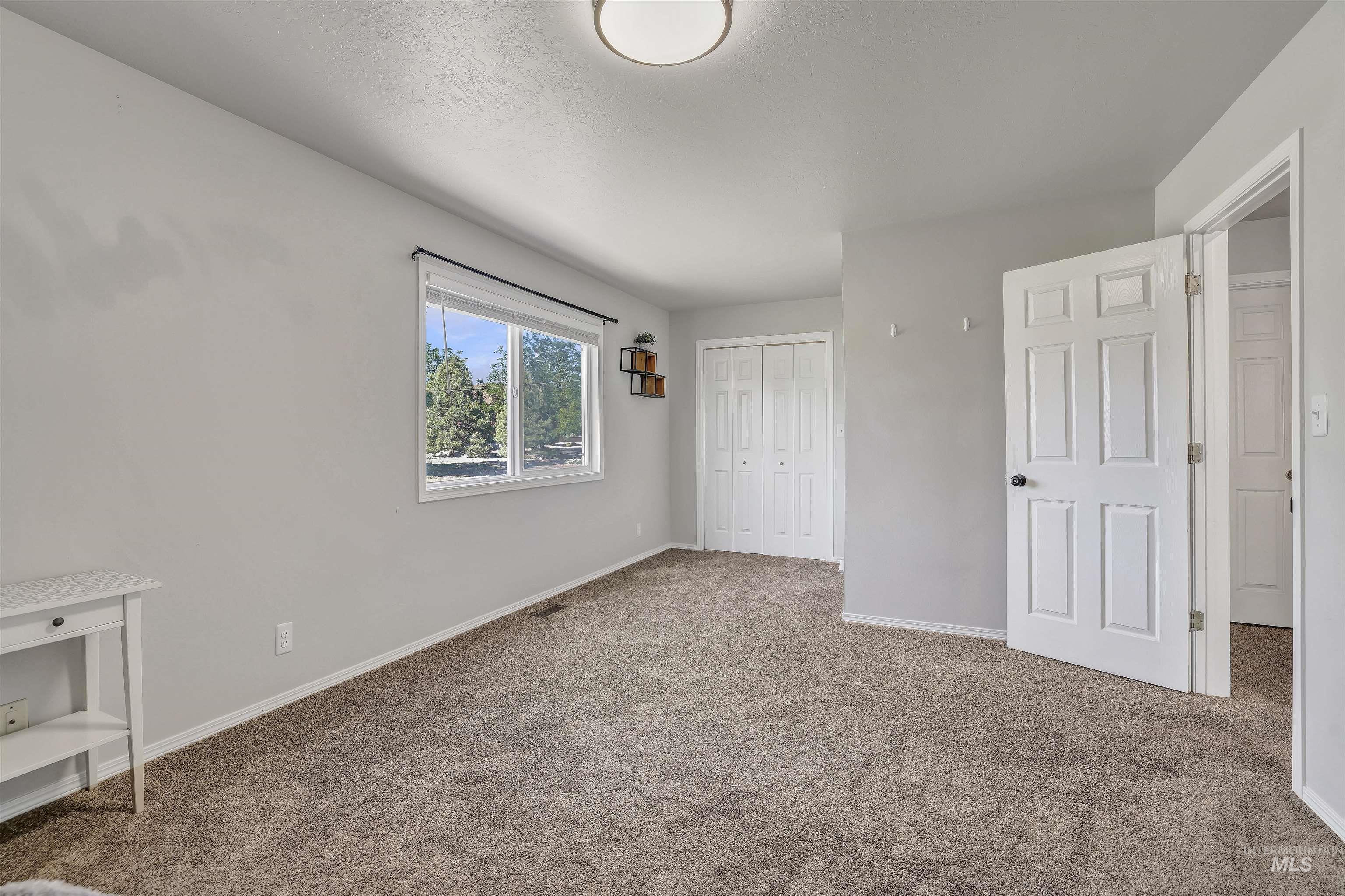 275 Elaine Avenue Property Photo 20