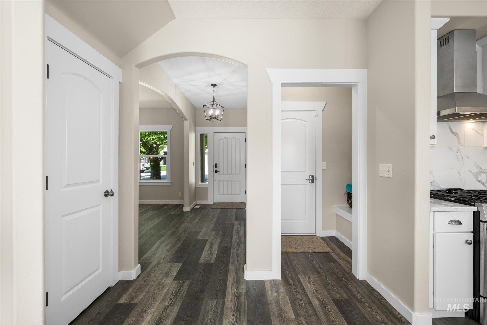 12384 S Abbott Downing Way Property Photo 6