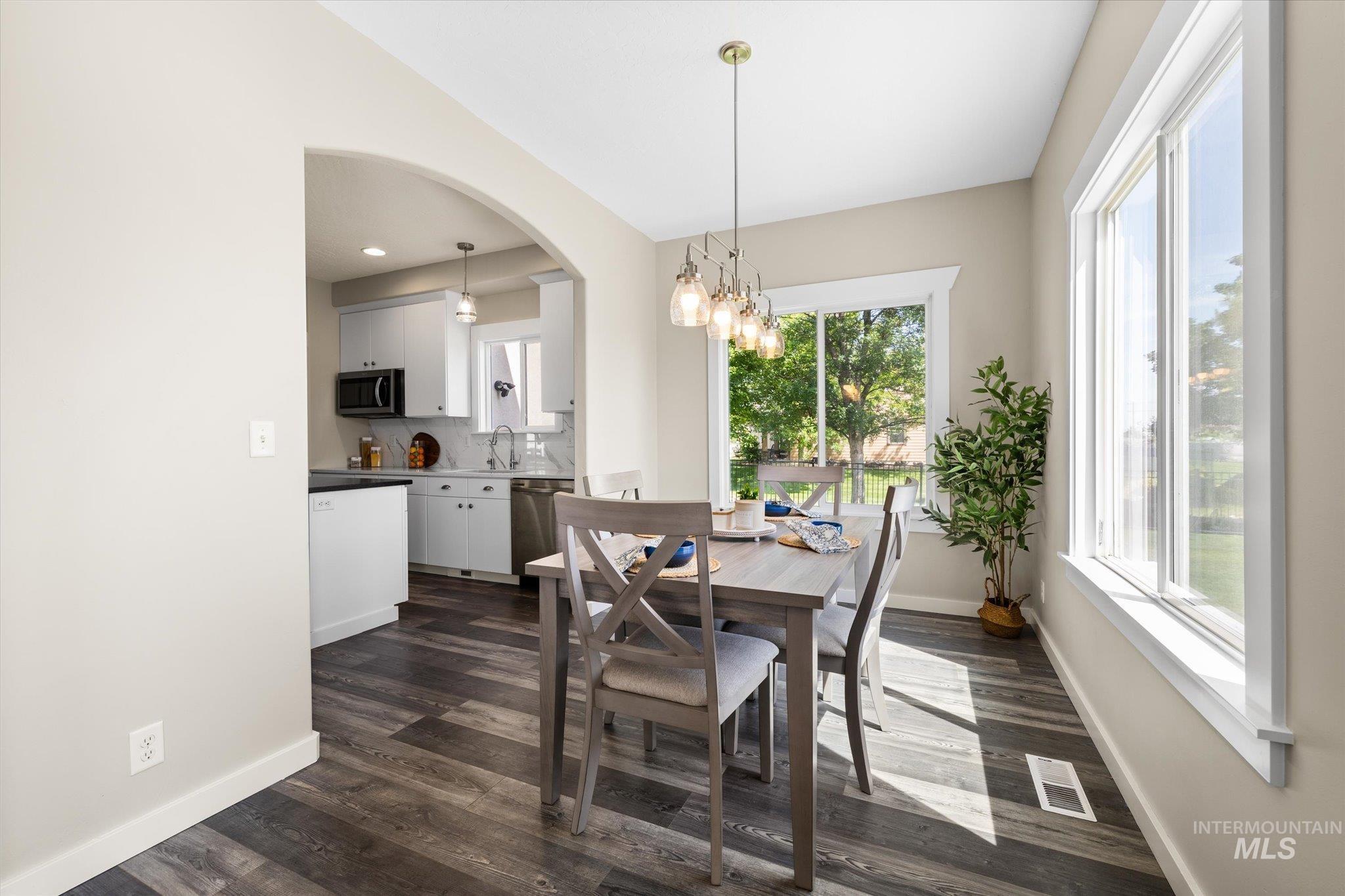 12384 S Abbott Downing Way Property Photo 14