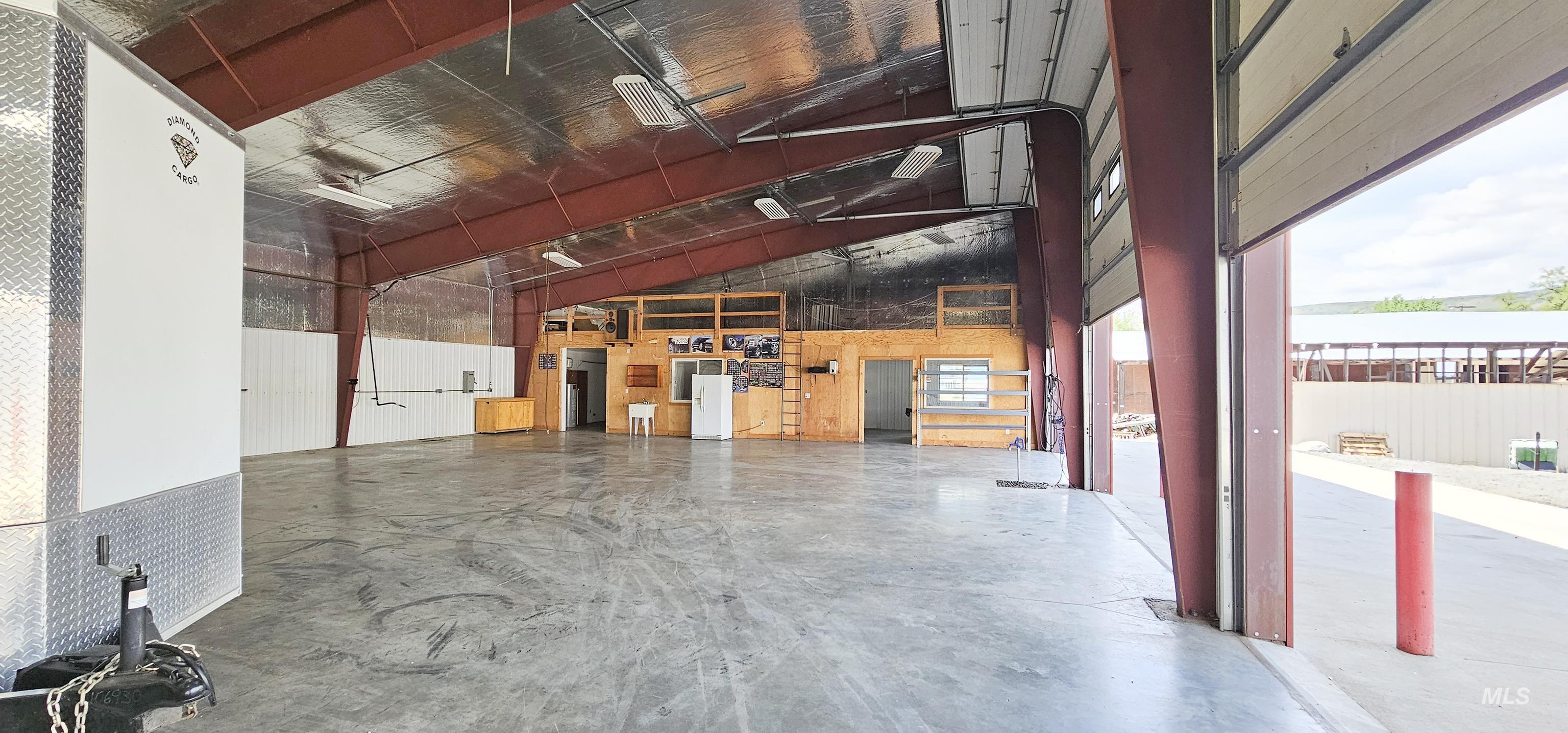 30 S Commercial St Property Photo 5