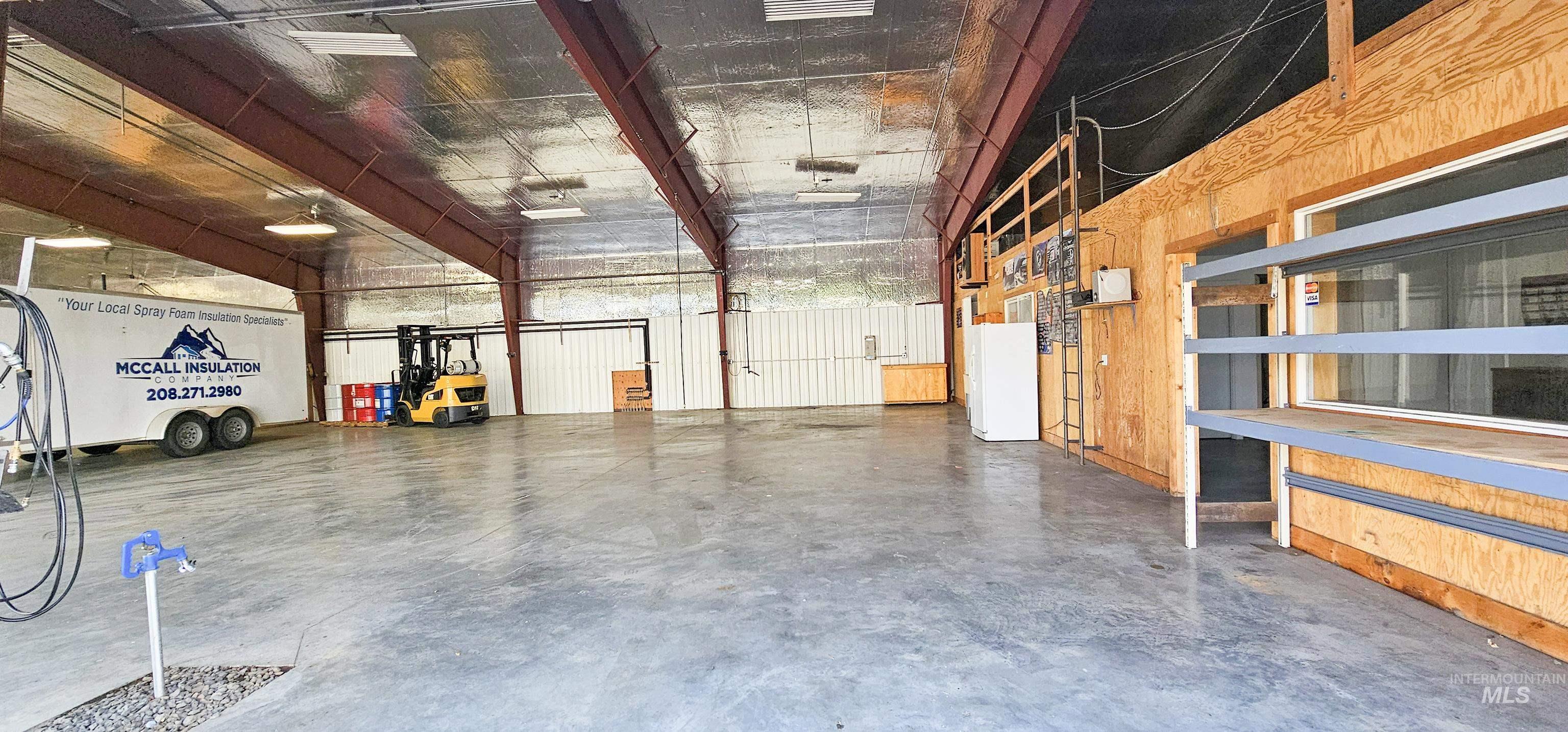 30 S Commercial St Property Photo 15