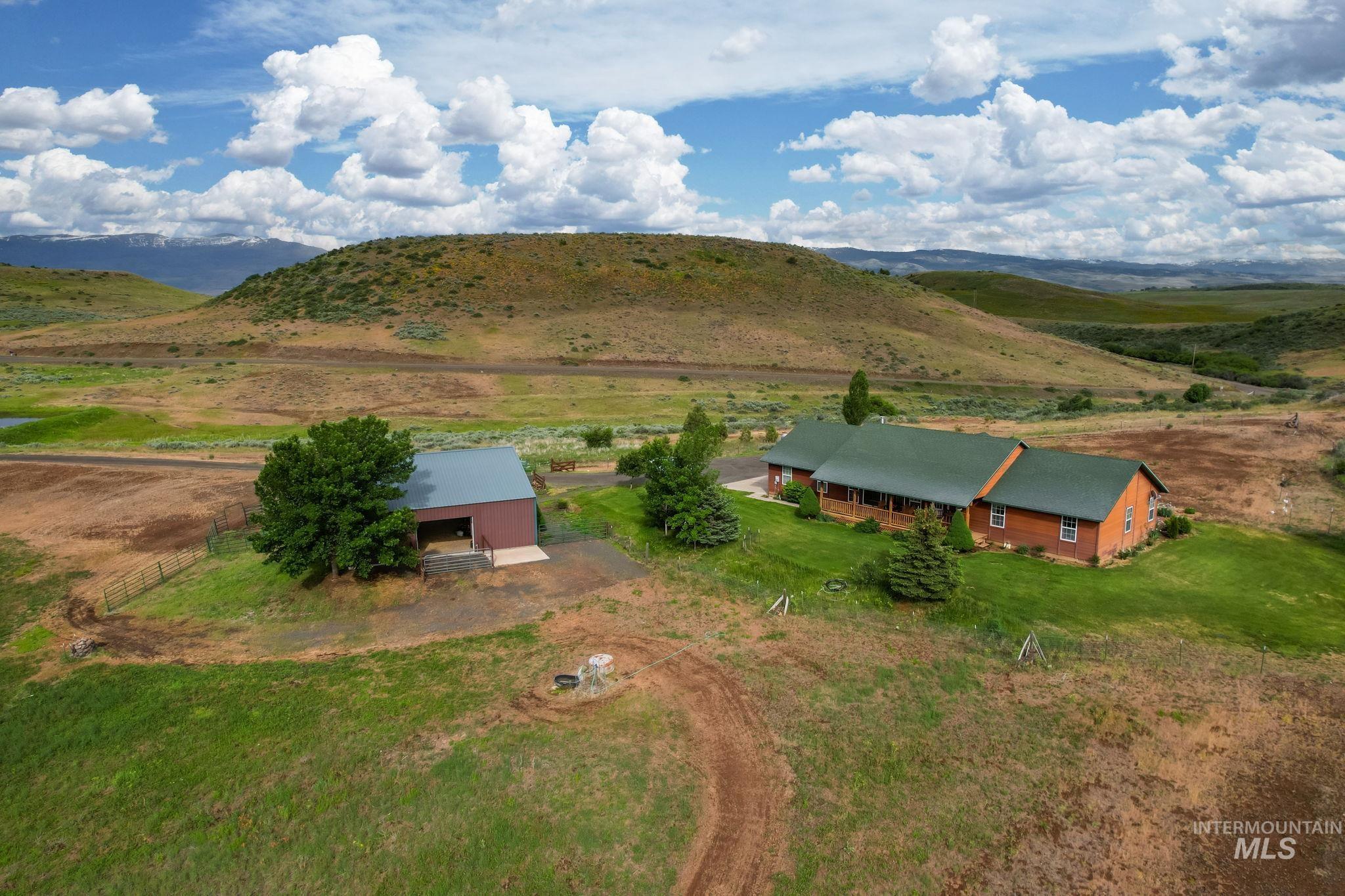 1829 Hidden Canyon Rd. Property Photo 4