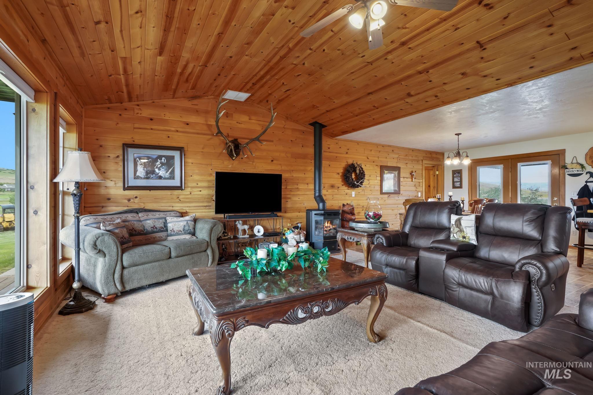 1829 Hidden Canyon Rd. Property Photo 10