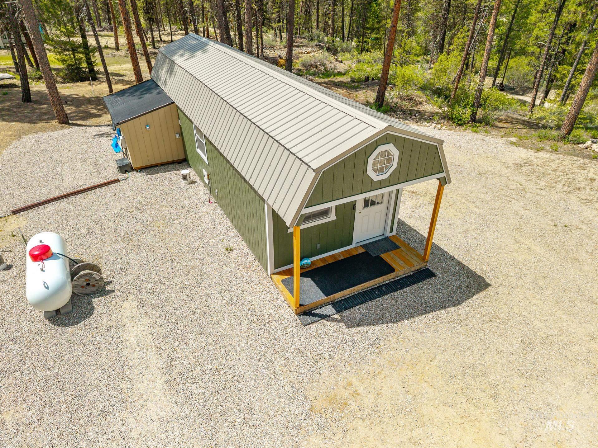 548 Elk Creek Rd Property Photo 21