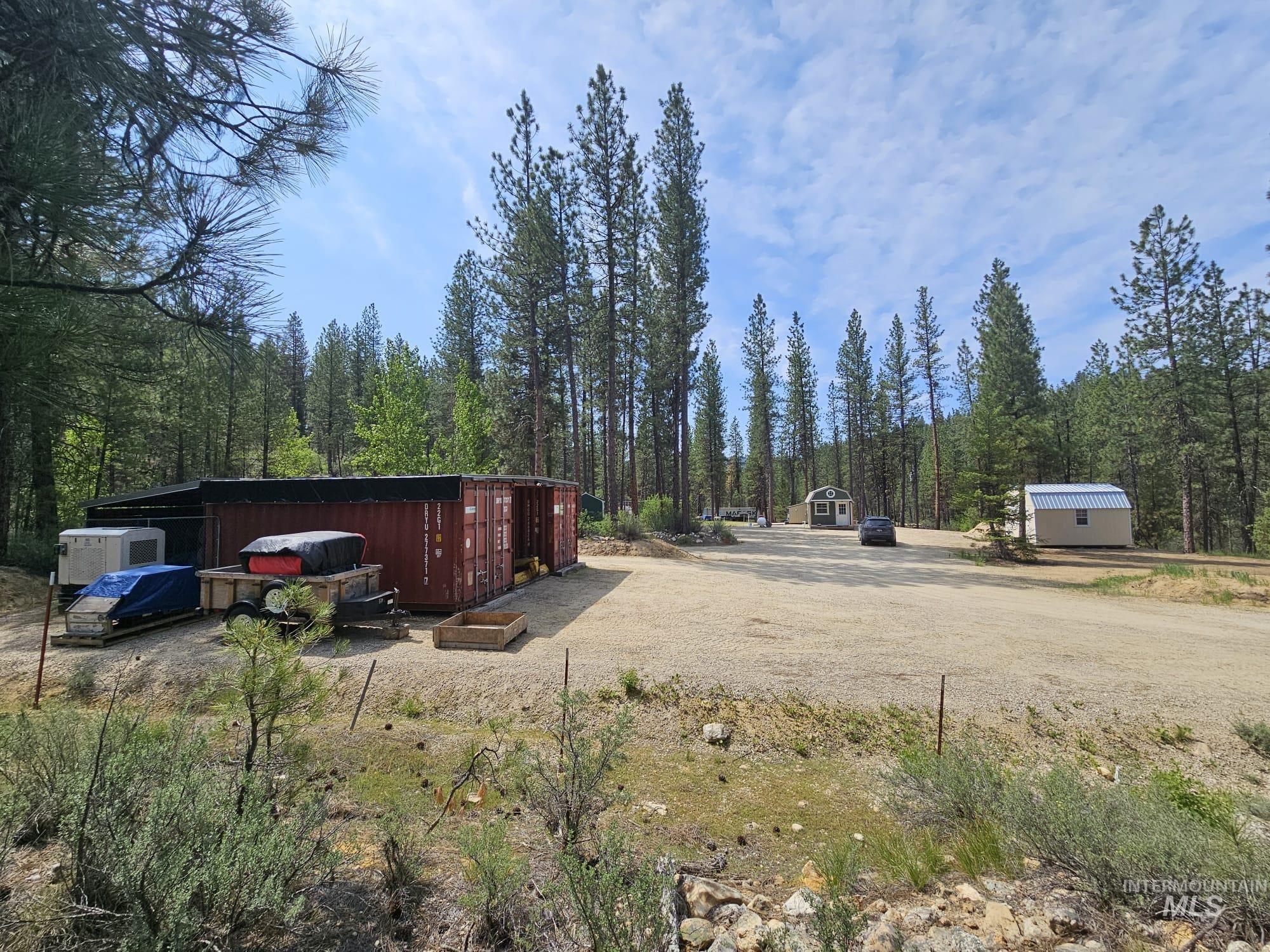 548 Elk Creek Rd Property Photo 40