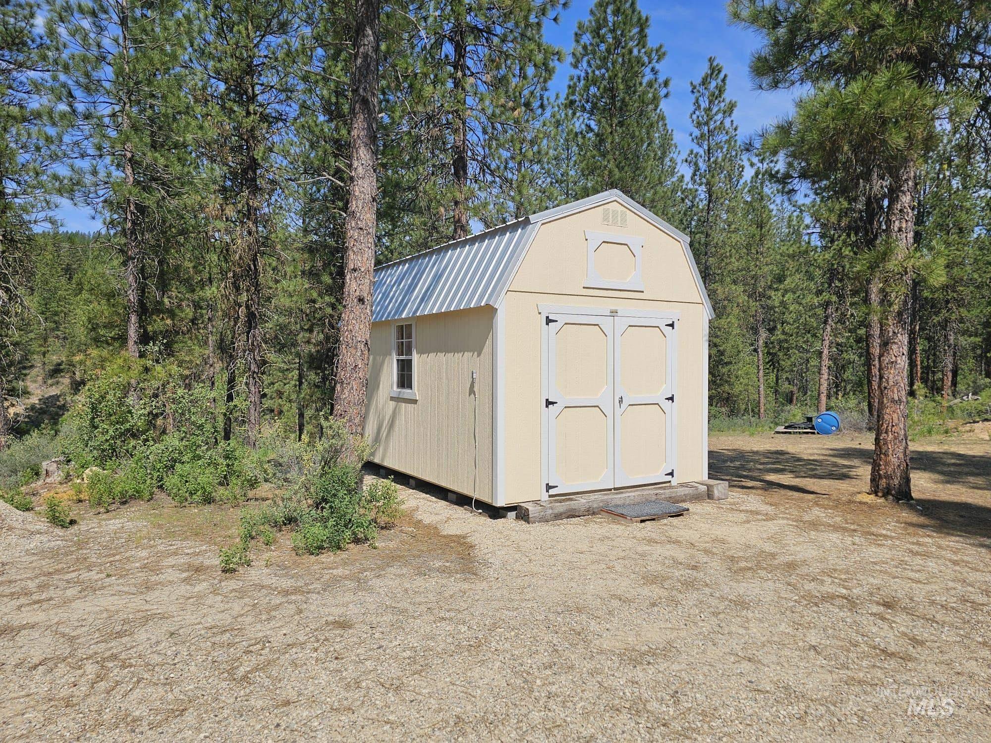 548 Elk Creek Rd Property Photo 45