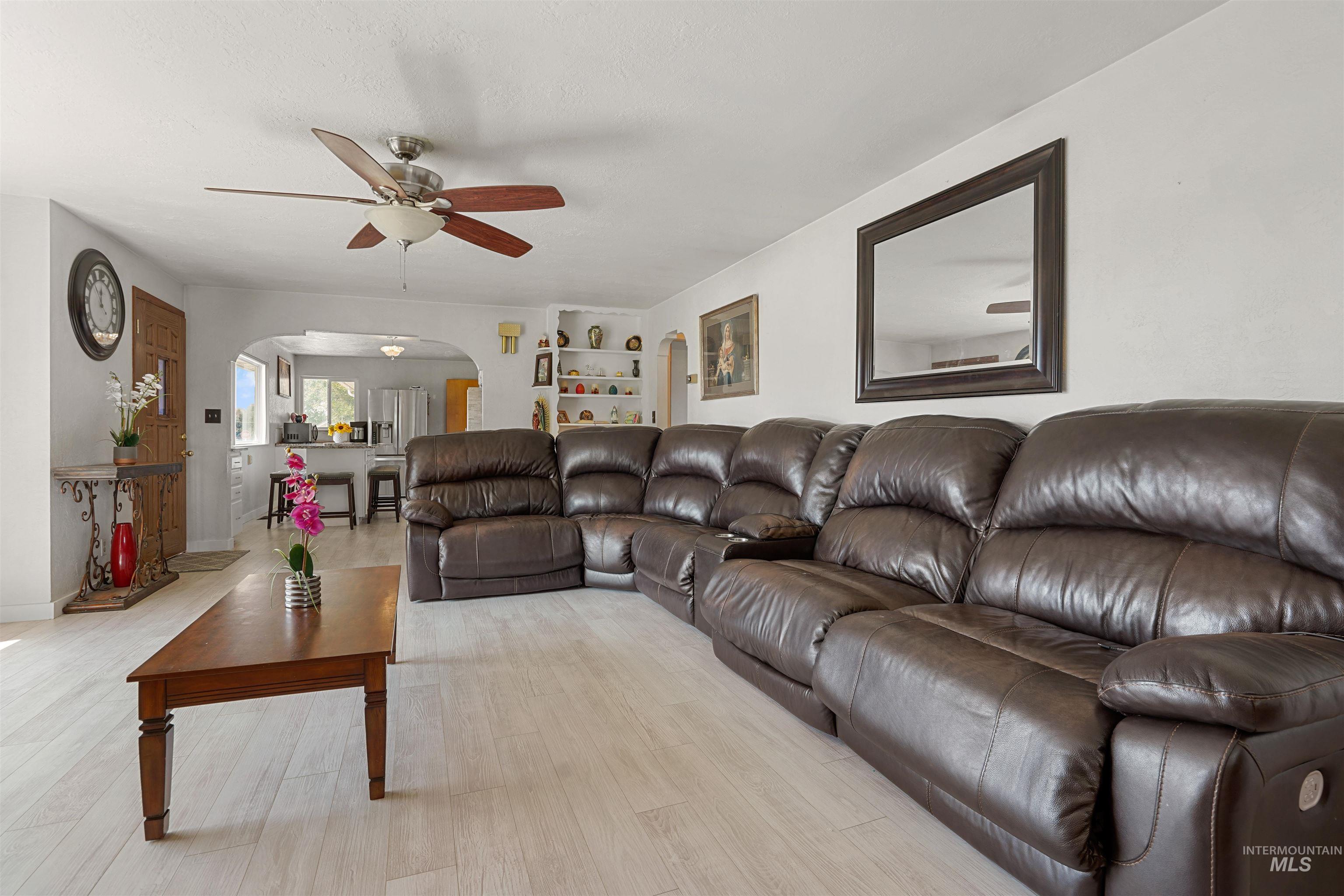 1520 R Street Property Photo 3