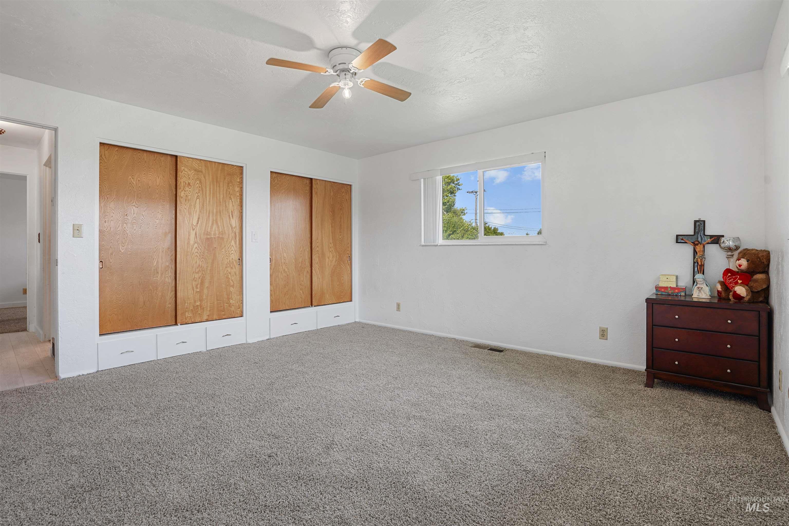 1520 R Street Property Photo 9