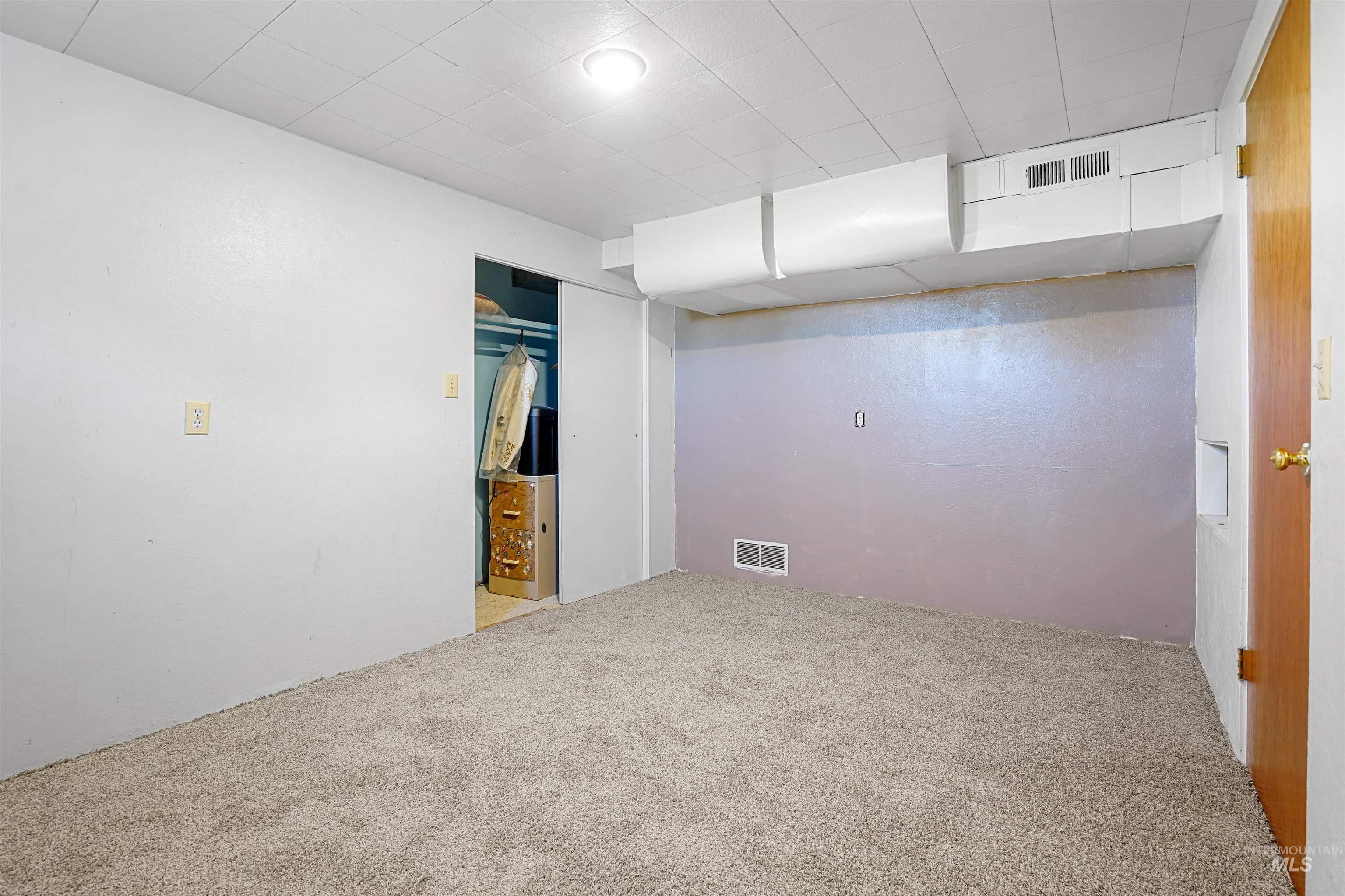 1520 R Street Property Photo 17