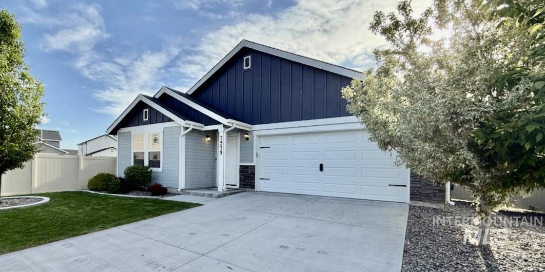 7575 S Cape View Way Property Photo 1
