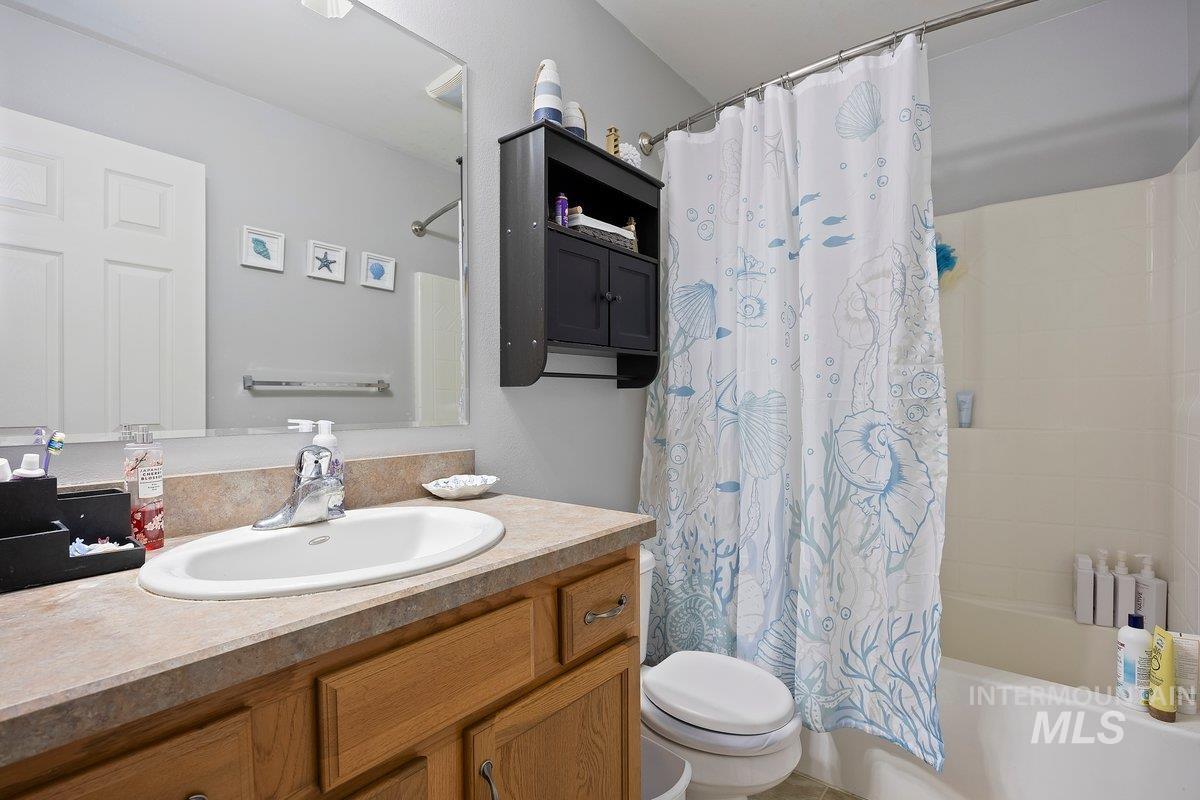 931 Arrow Wood Ct Property Photo 16
