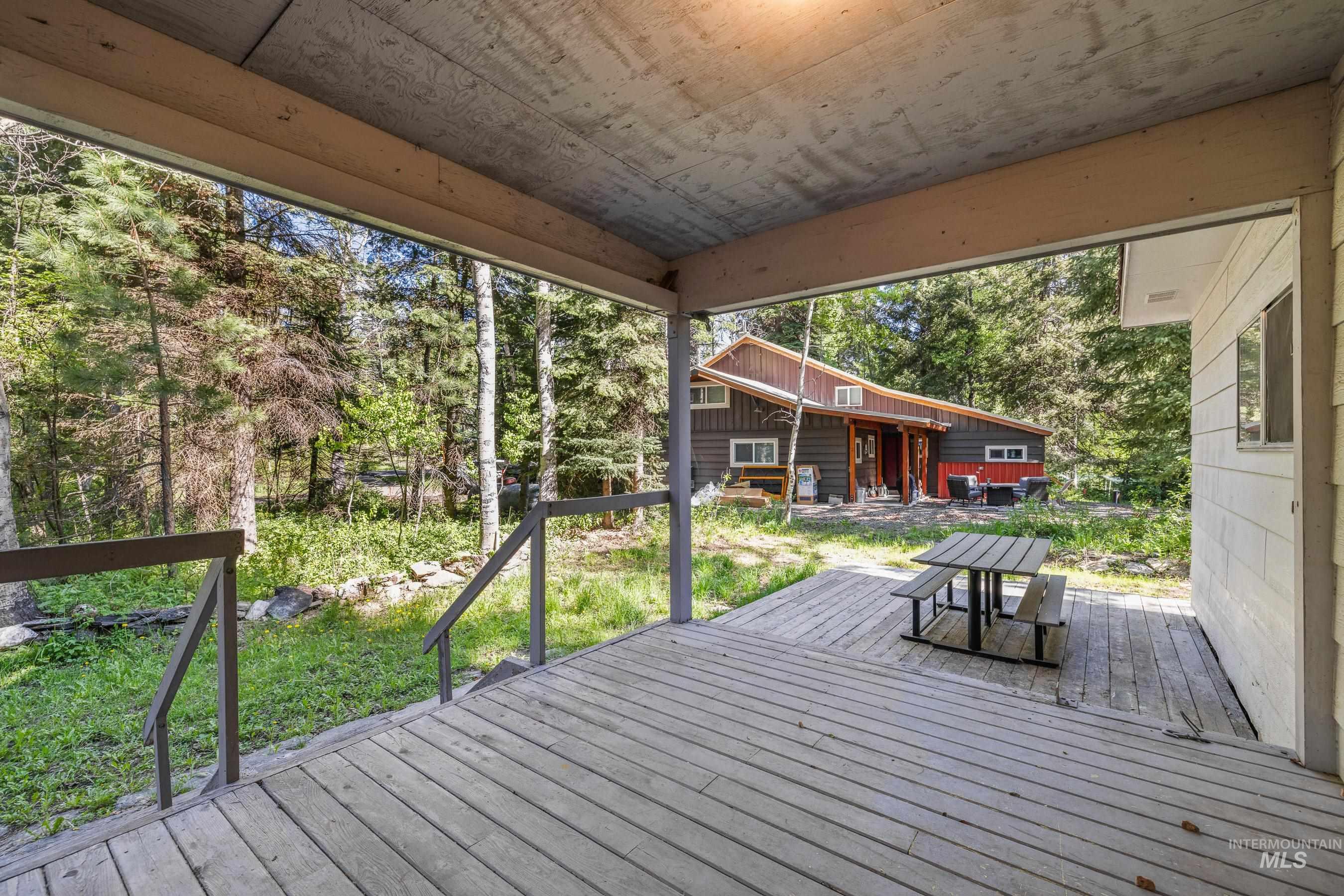 1718 Warren Wagon Rd. Property Photo 9