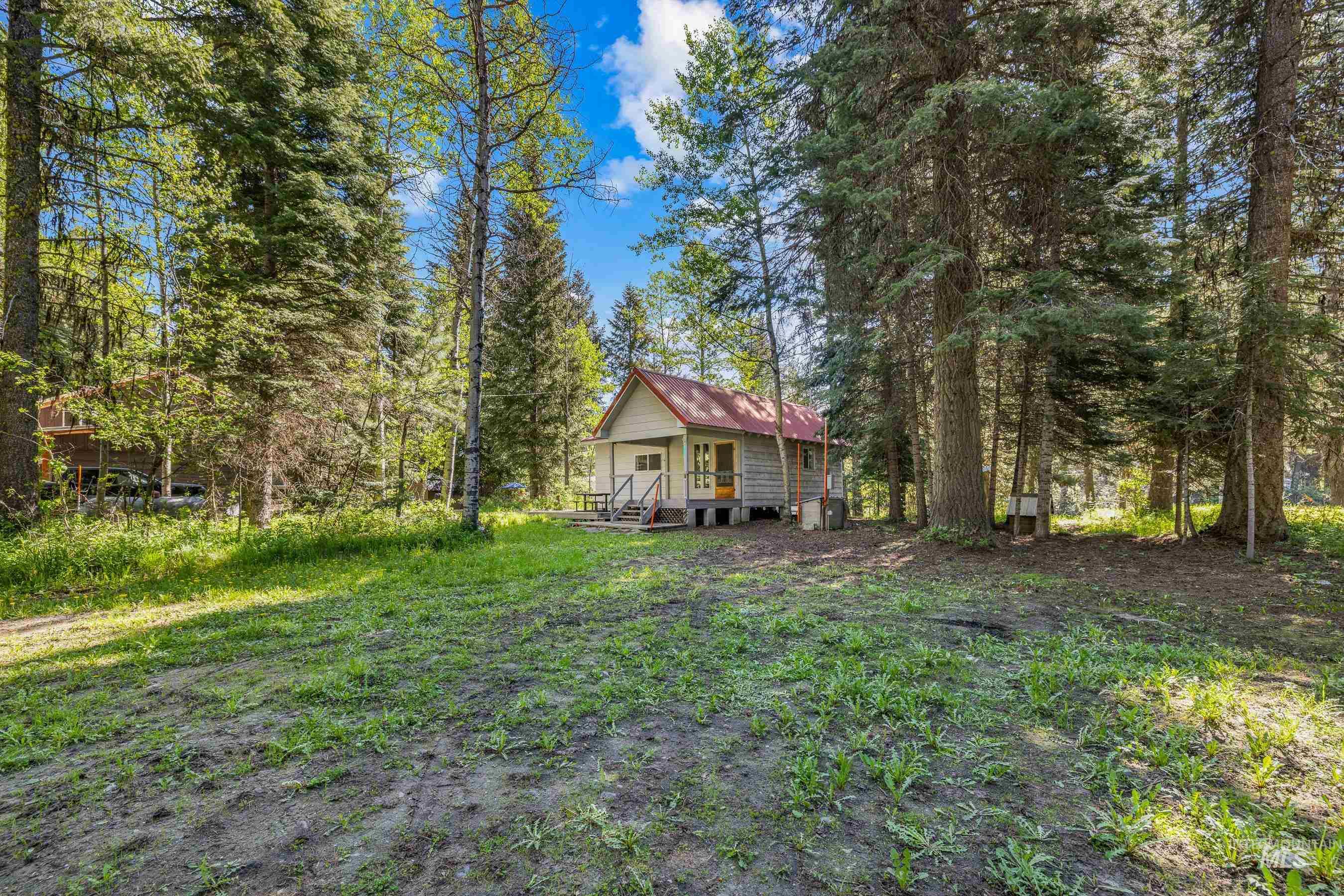 1718 Warren Wagon Rd. Property Photo 11