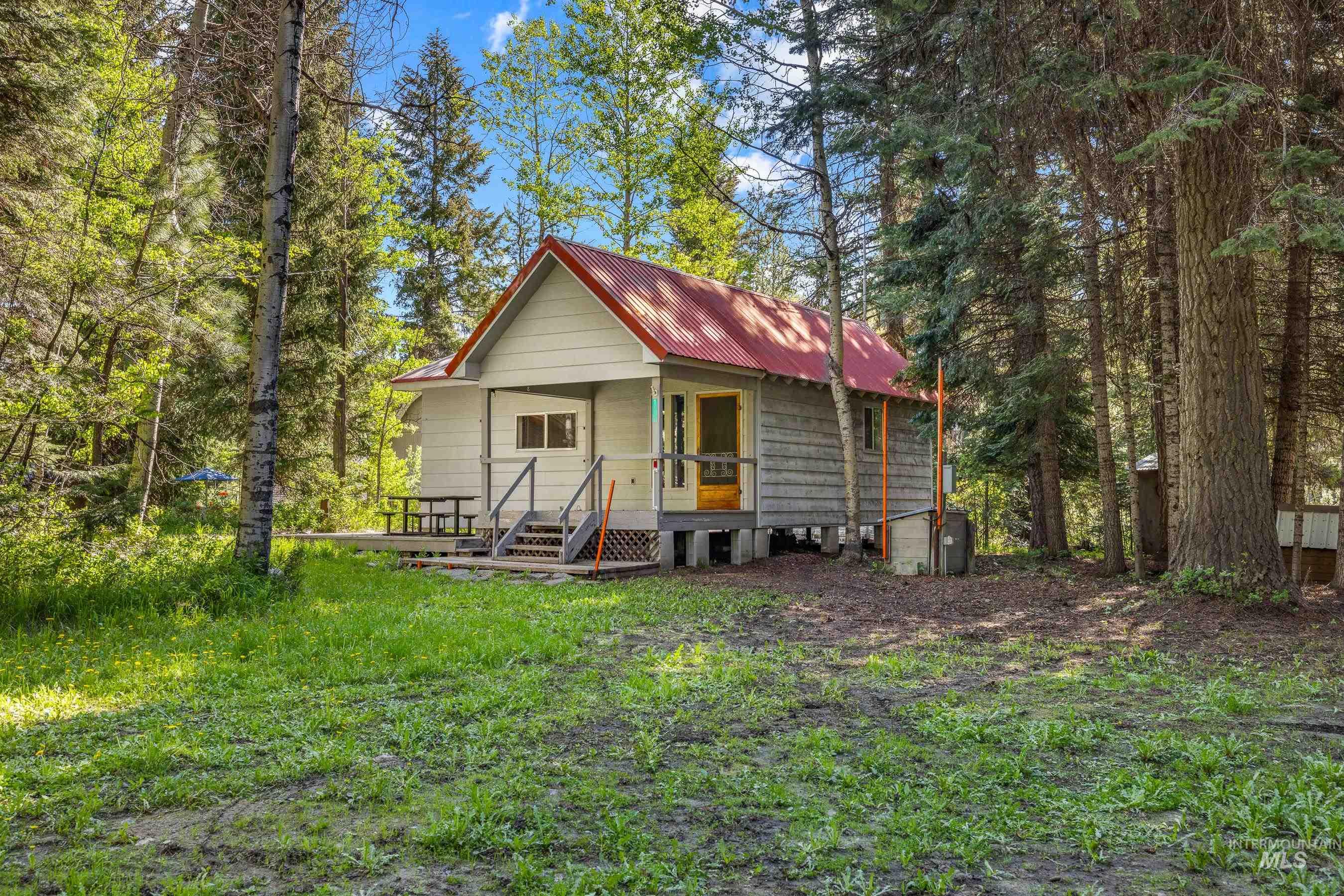 1718 Warren Wagon Rd. Property Photo 12