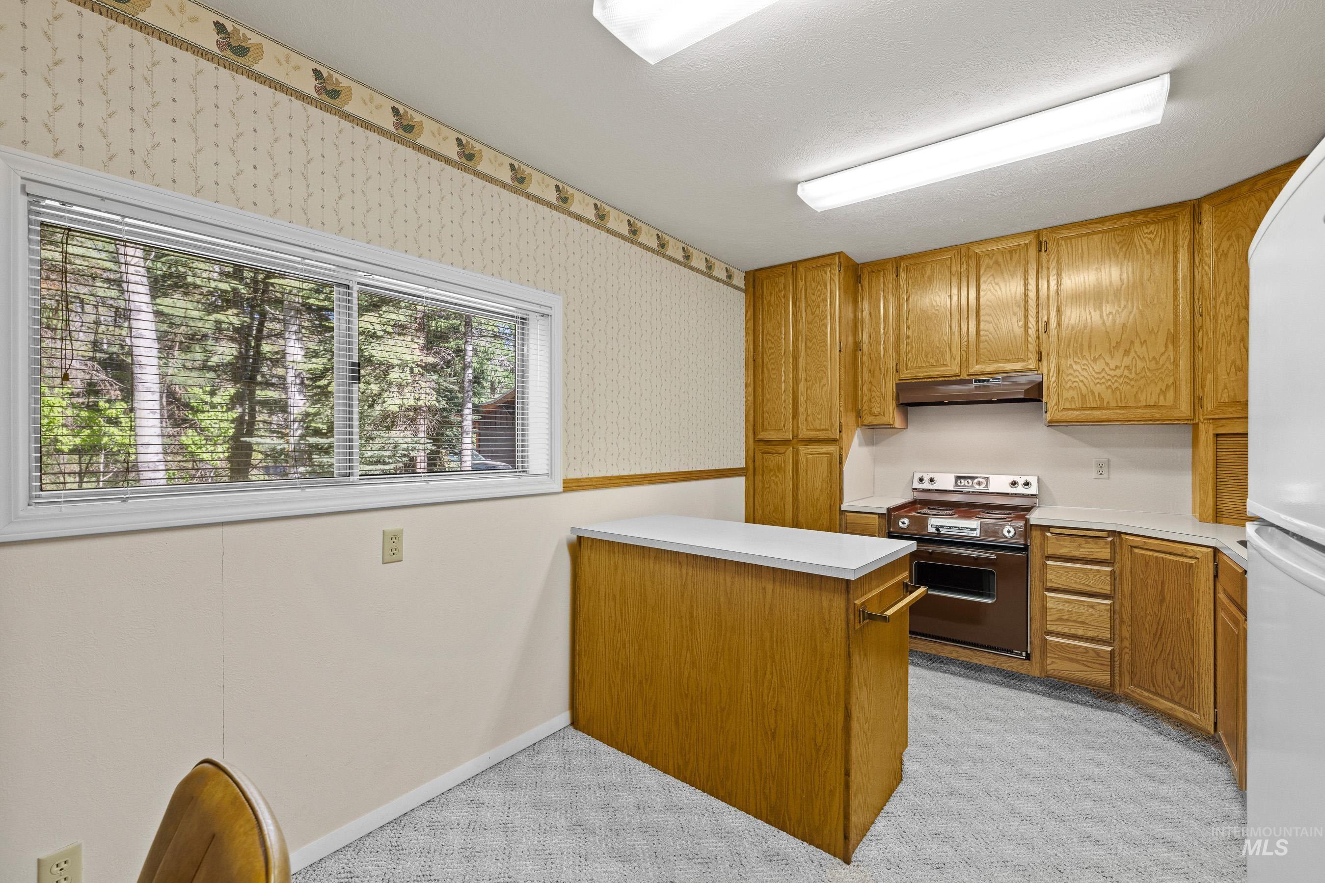 1718 Warren Wagon Rd. Property Photo 23
