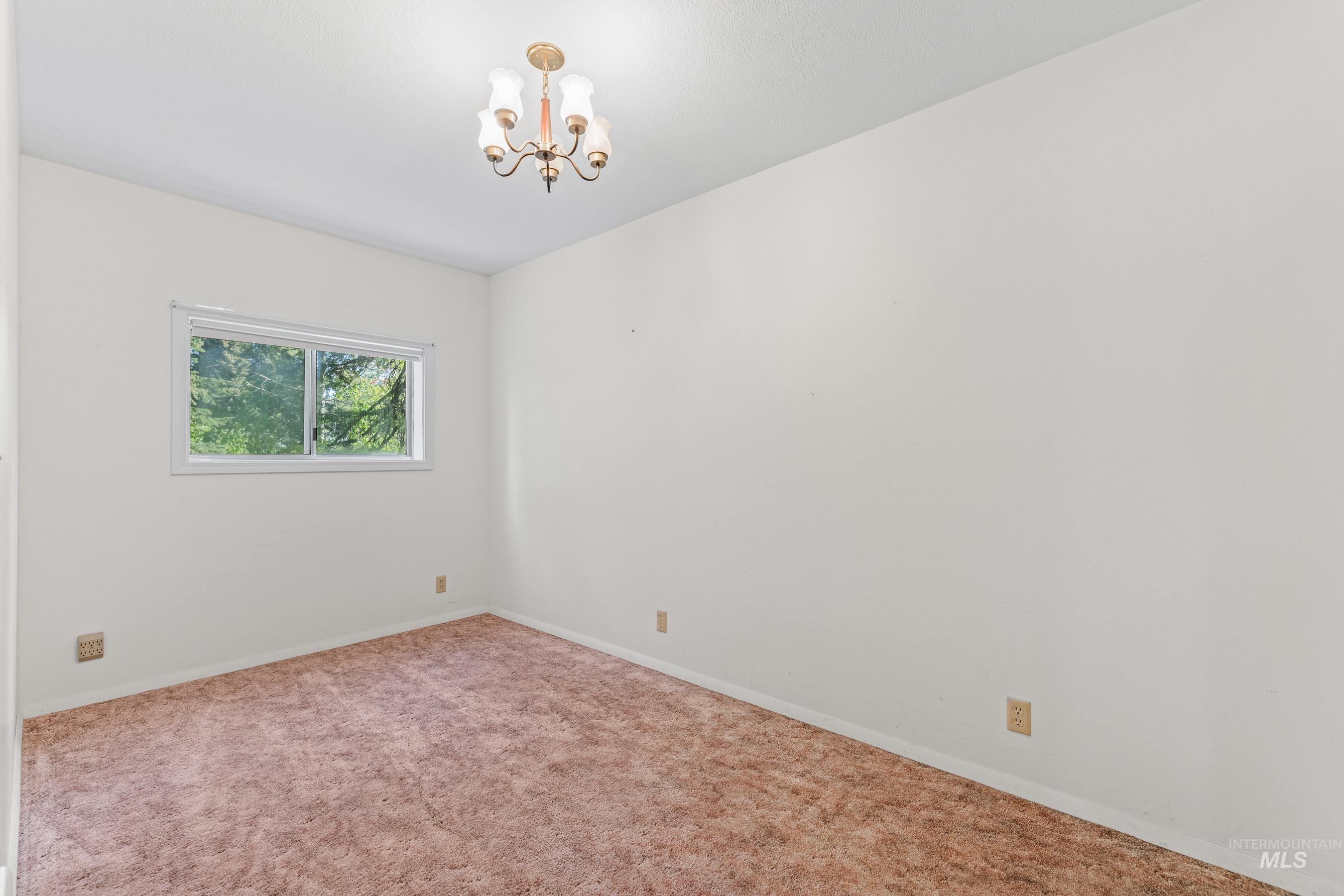 1718 Warren Wagon Rd. Property Photo 28