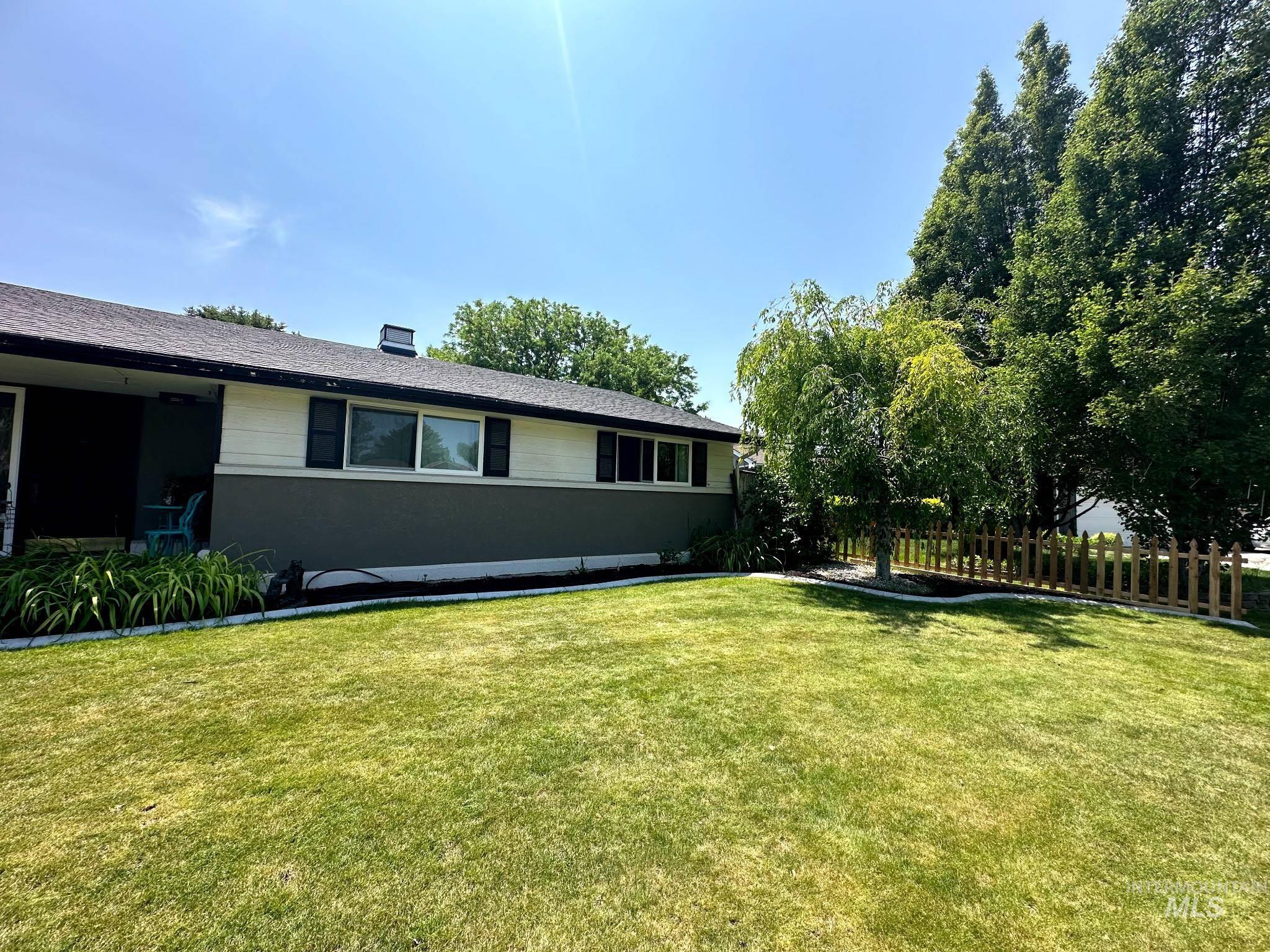 357 Casa Grande Property Photo 5
