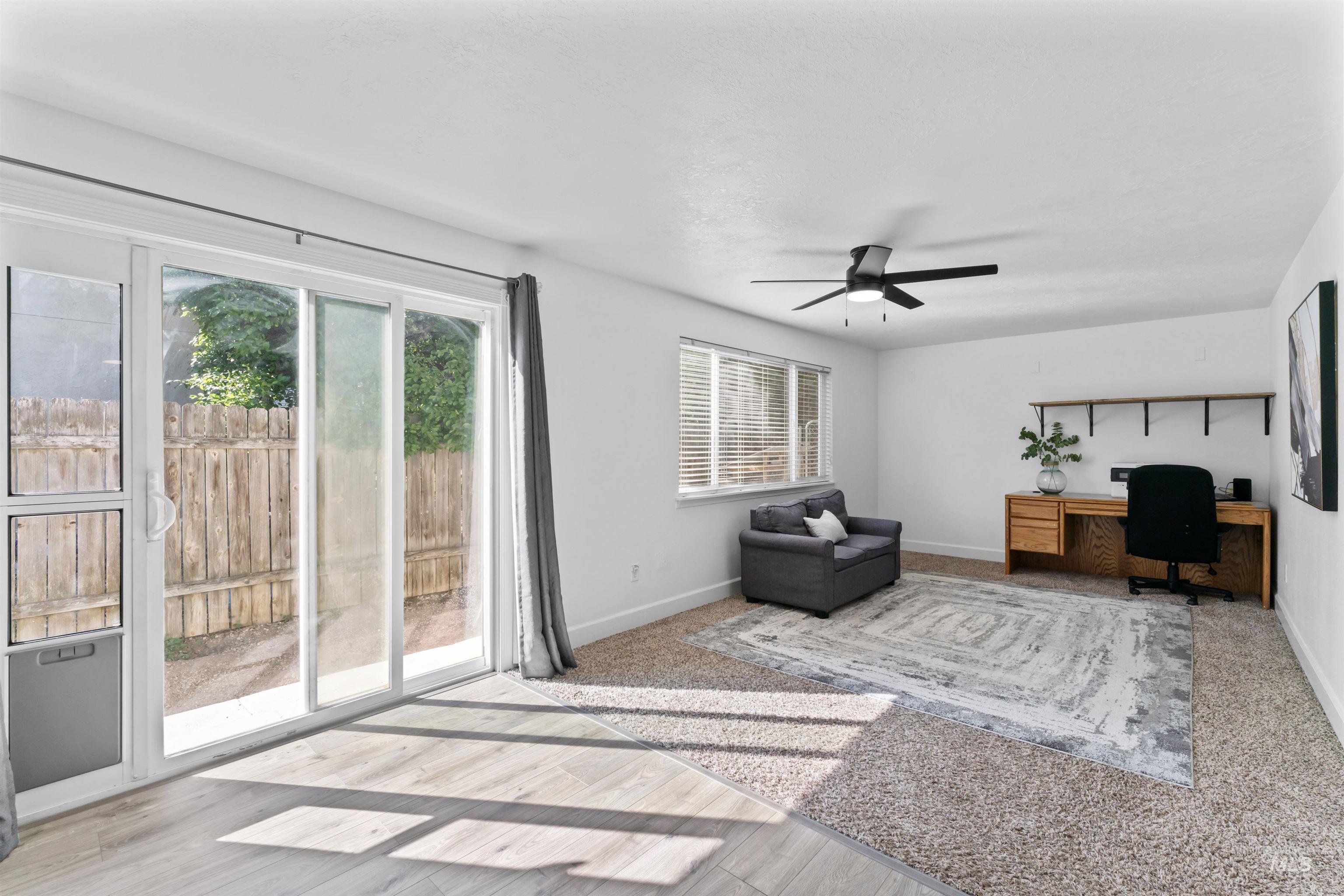 1319 W Newport Property Photo 18