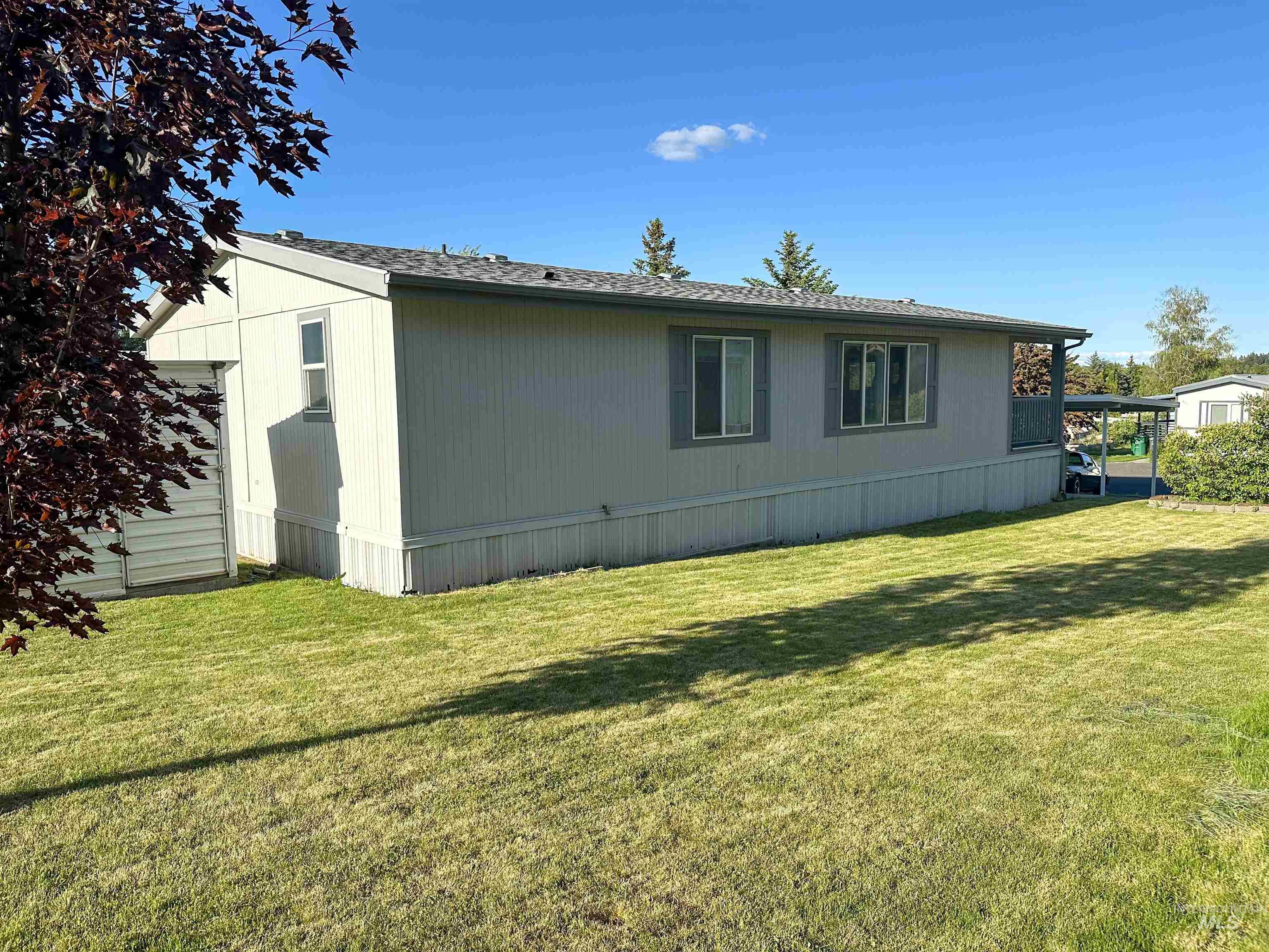 411 Almon Property Photo 13