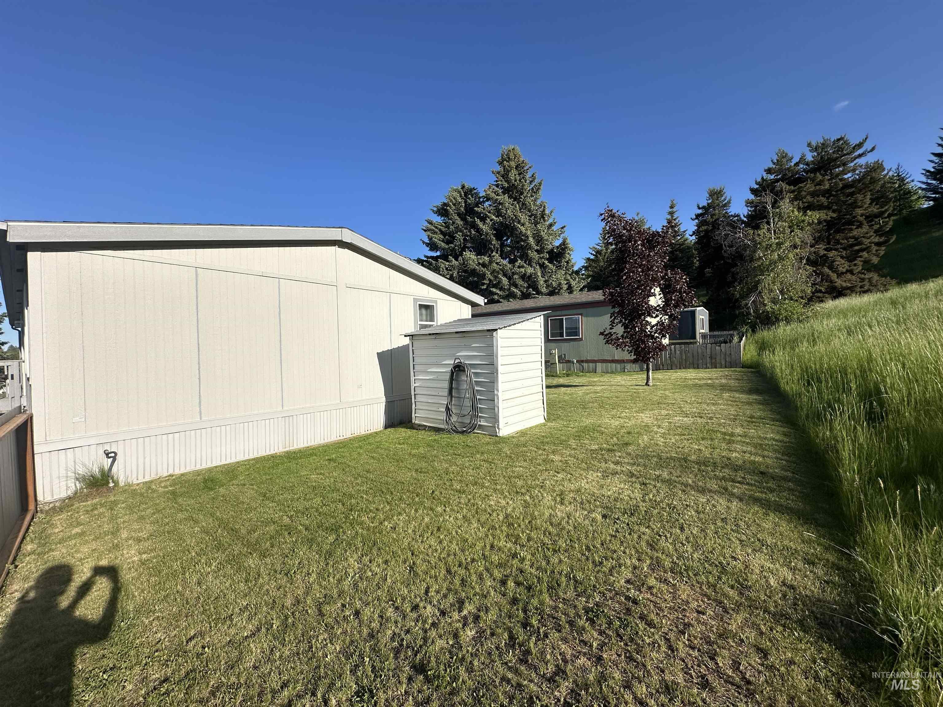 411 Almon Property Photo 14