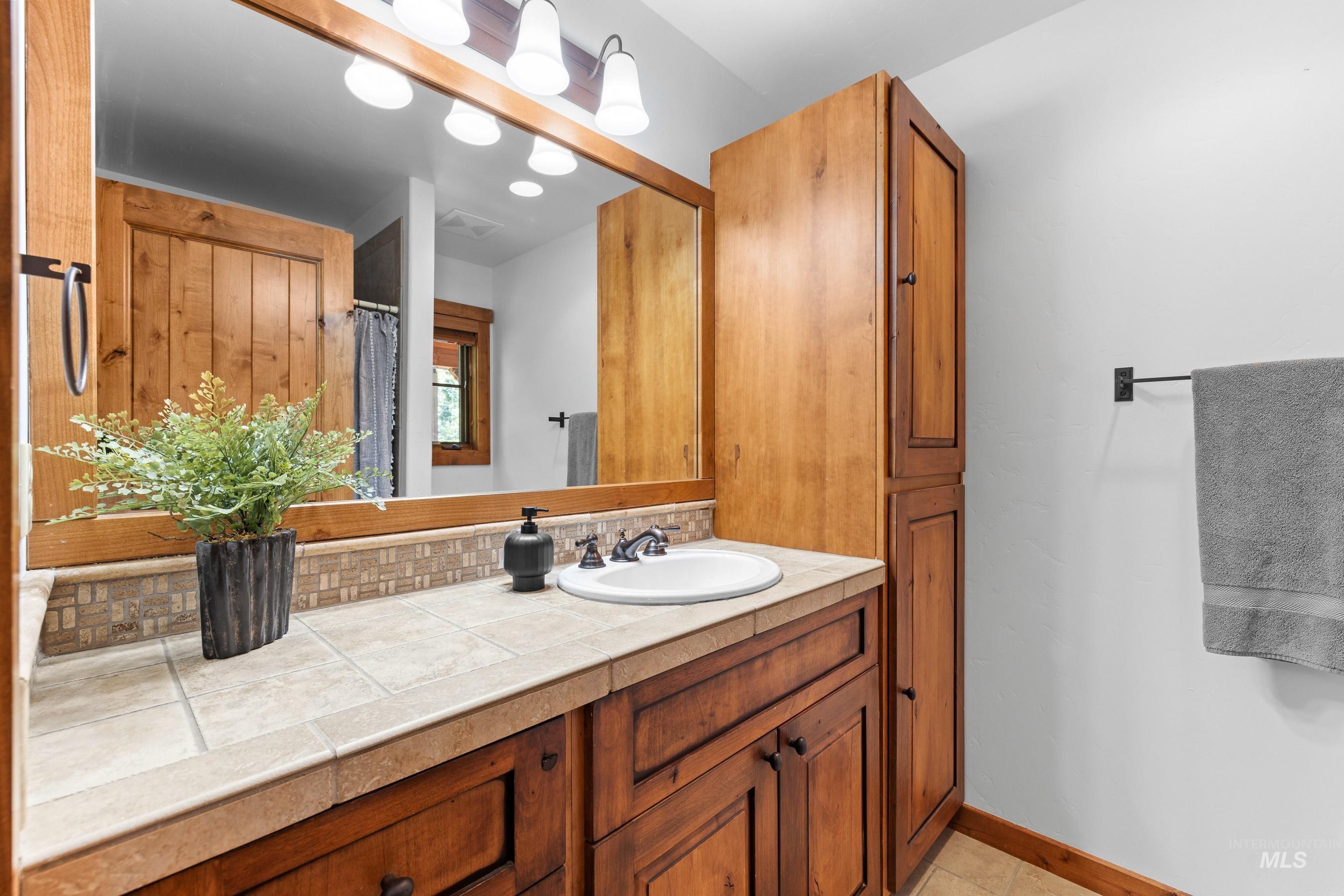 131 Twin Creeks Court Property Photo 21