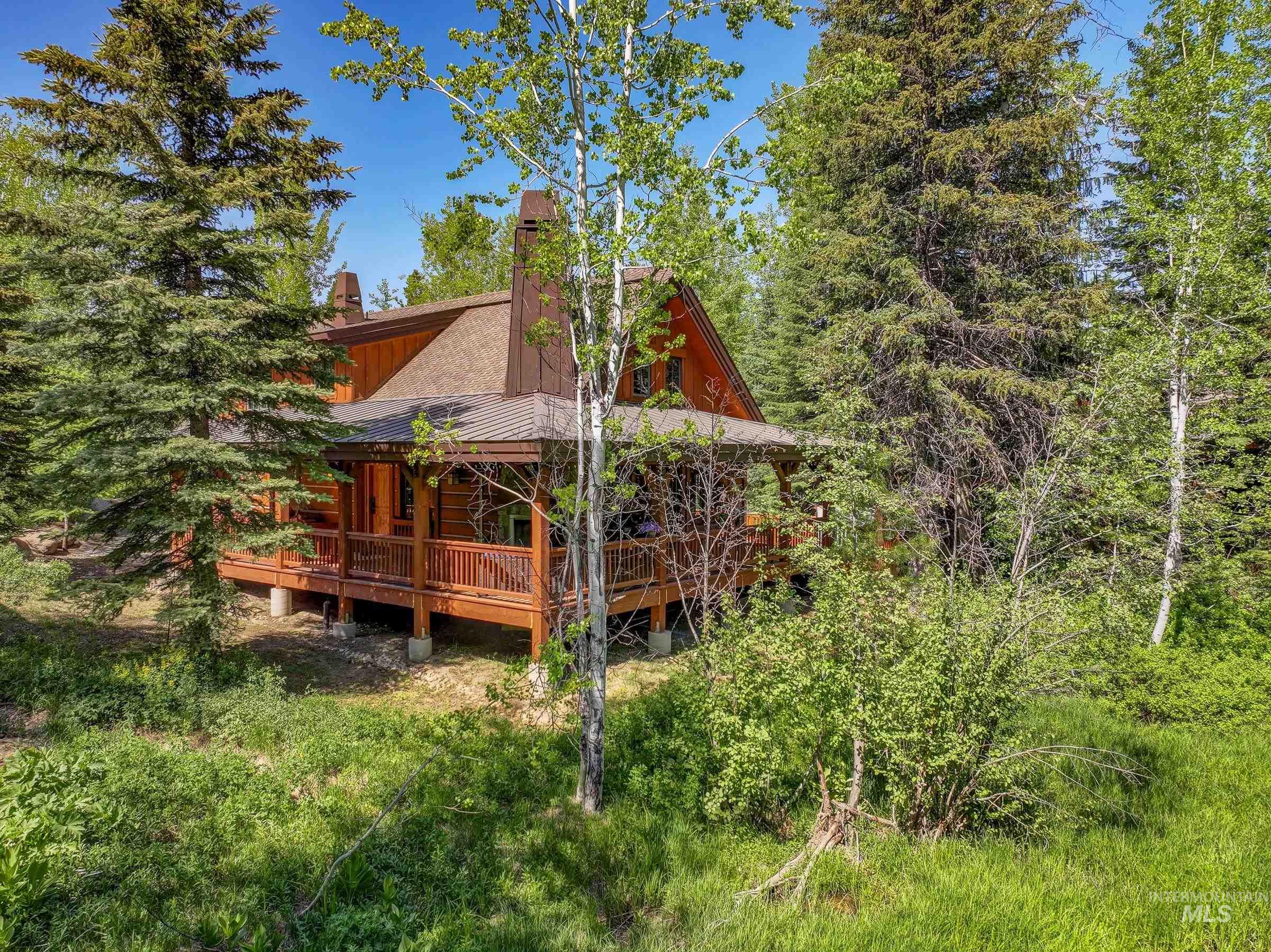 131 Twin Creeks Court Property Photo 43