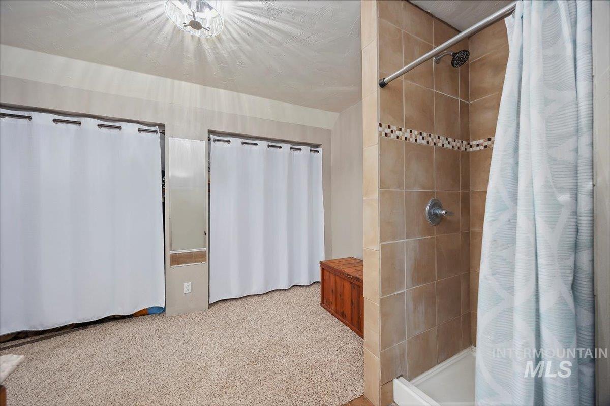 720 E Center Street Property Photo 19