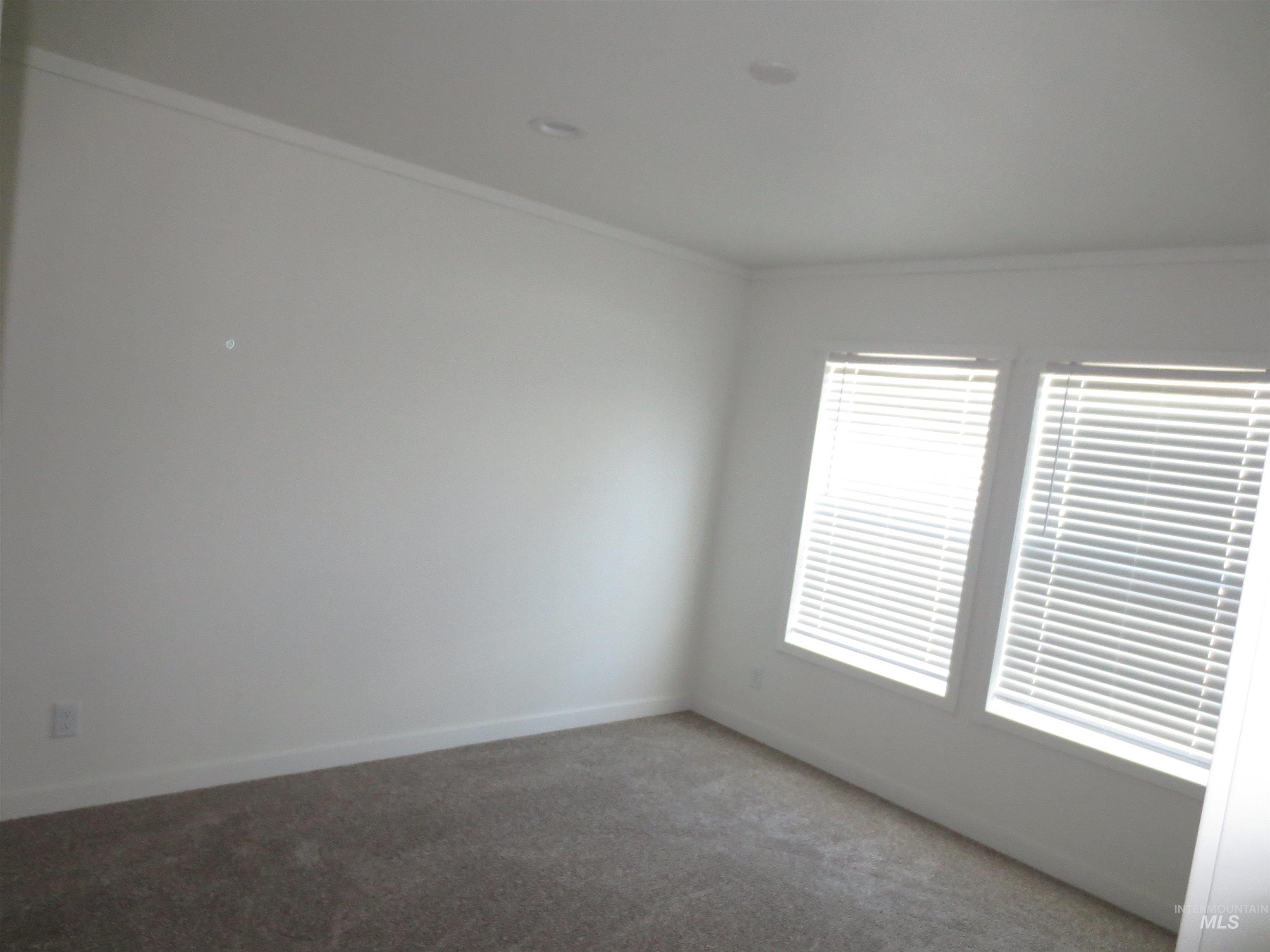 207 E Freeport St Property Photo 11