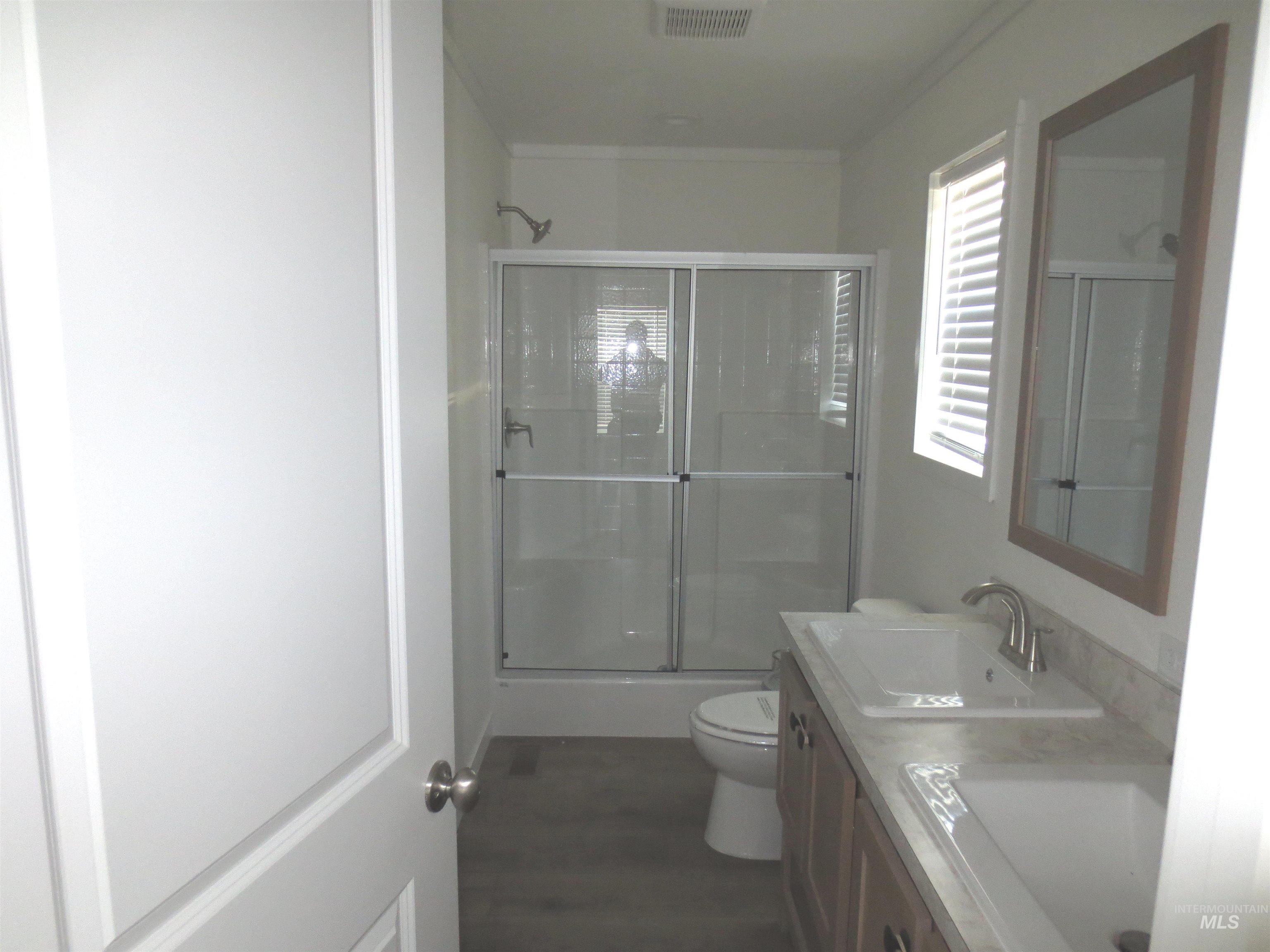 207 E Freeport St Property Photo 12