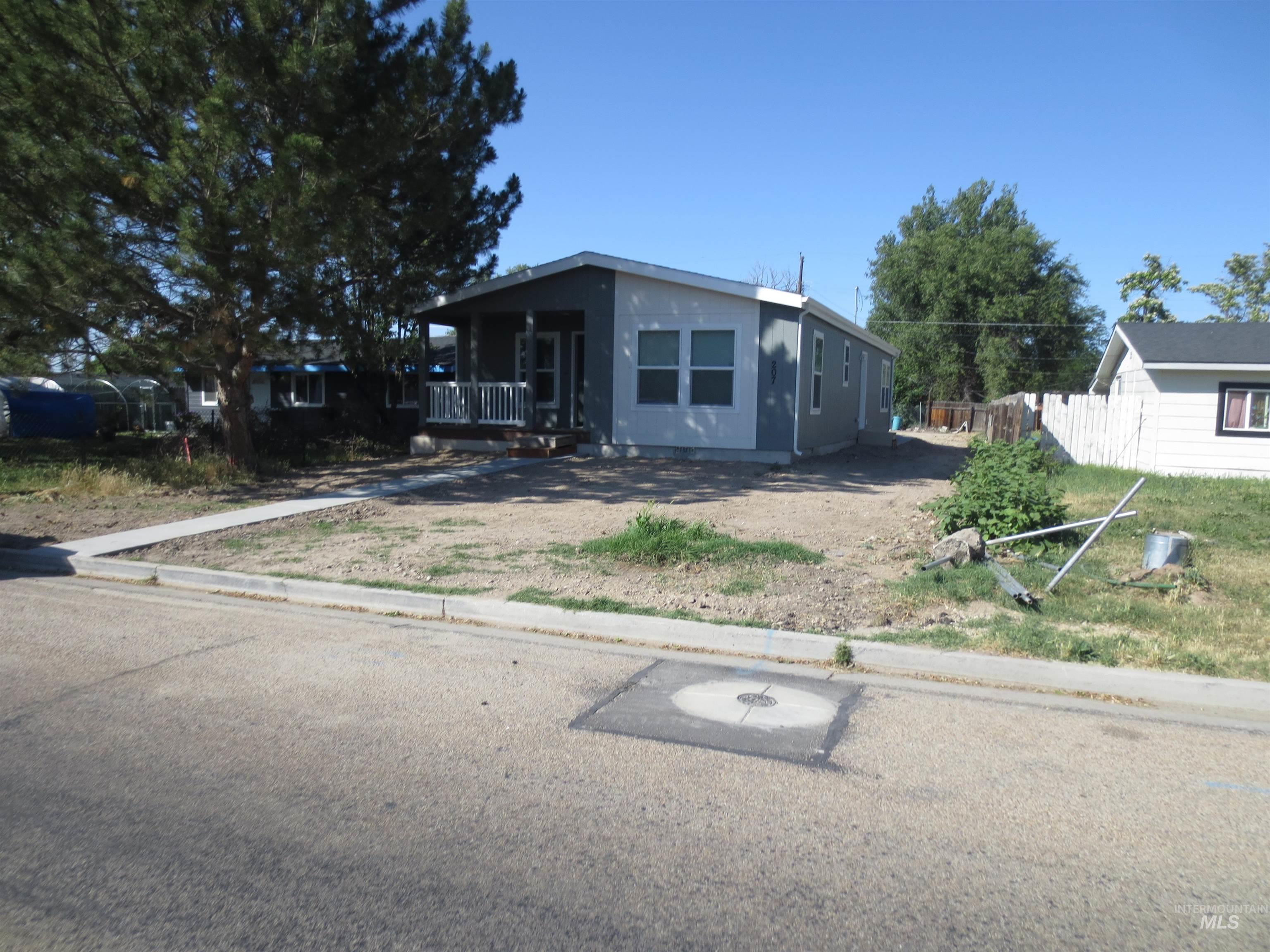 207 E Freeport St Property Photo 19