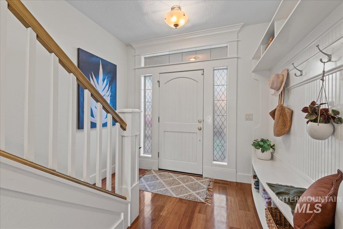 1328 W Cobblefield St. Property Photo 5