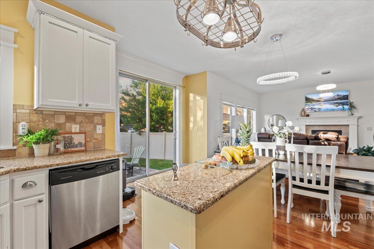 1328 W Cobblefield St. Property Photo 15
