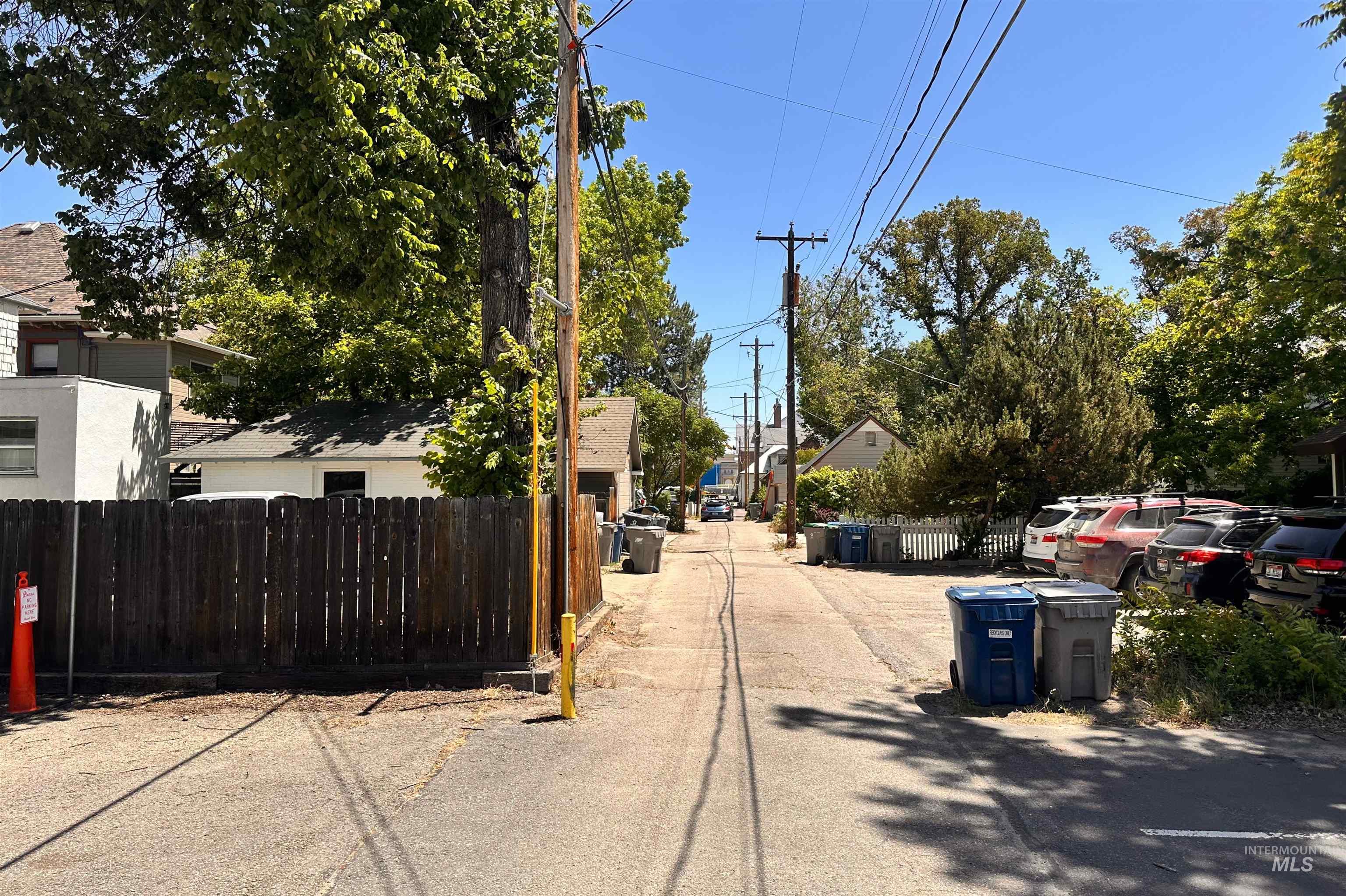 1419 W Franklin Street Property Photo 5