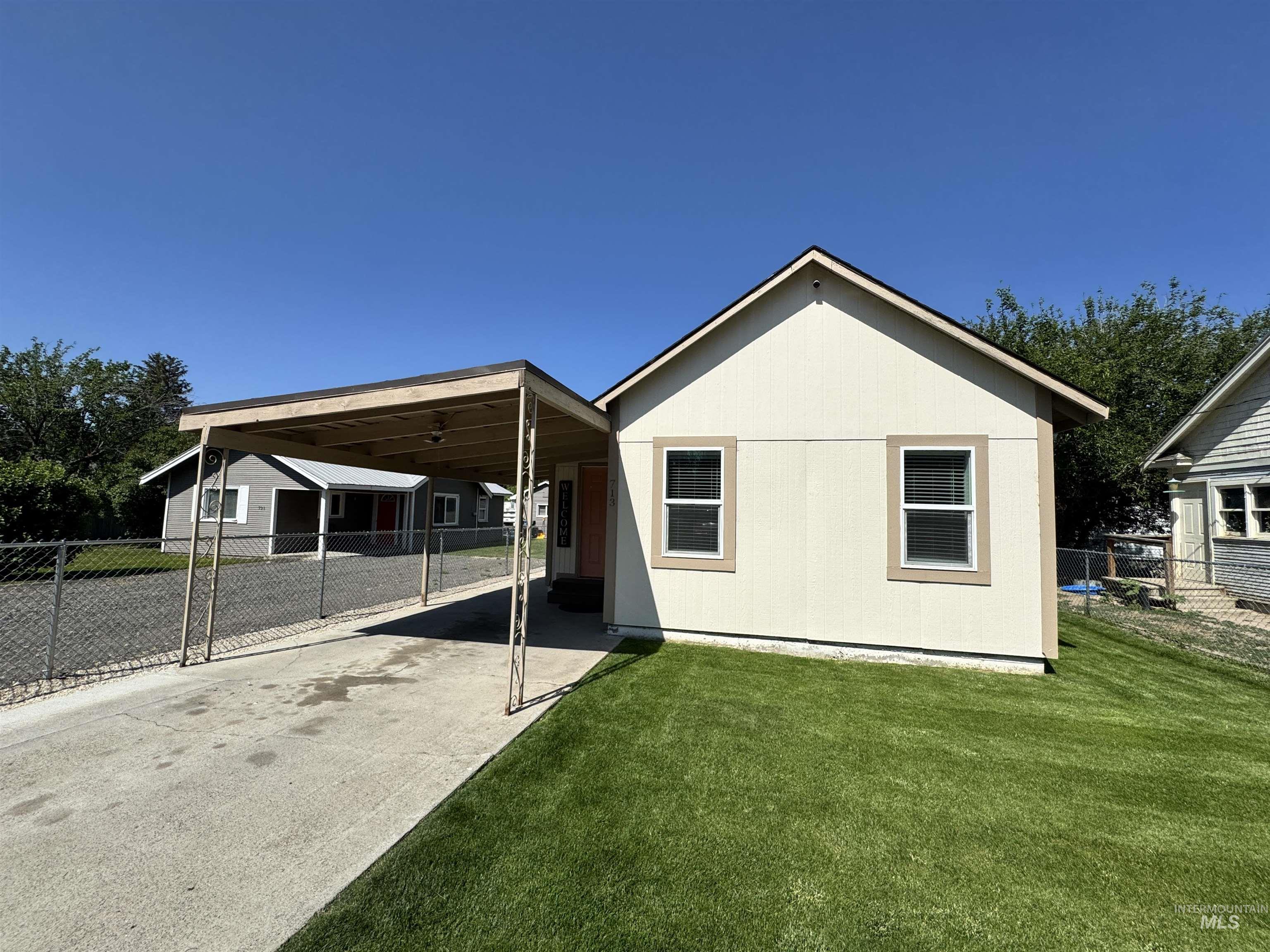 713 California Street Property Photo 3