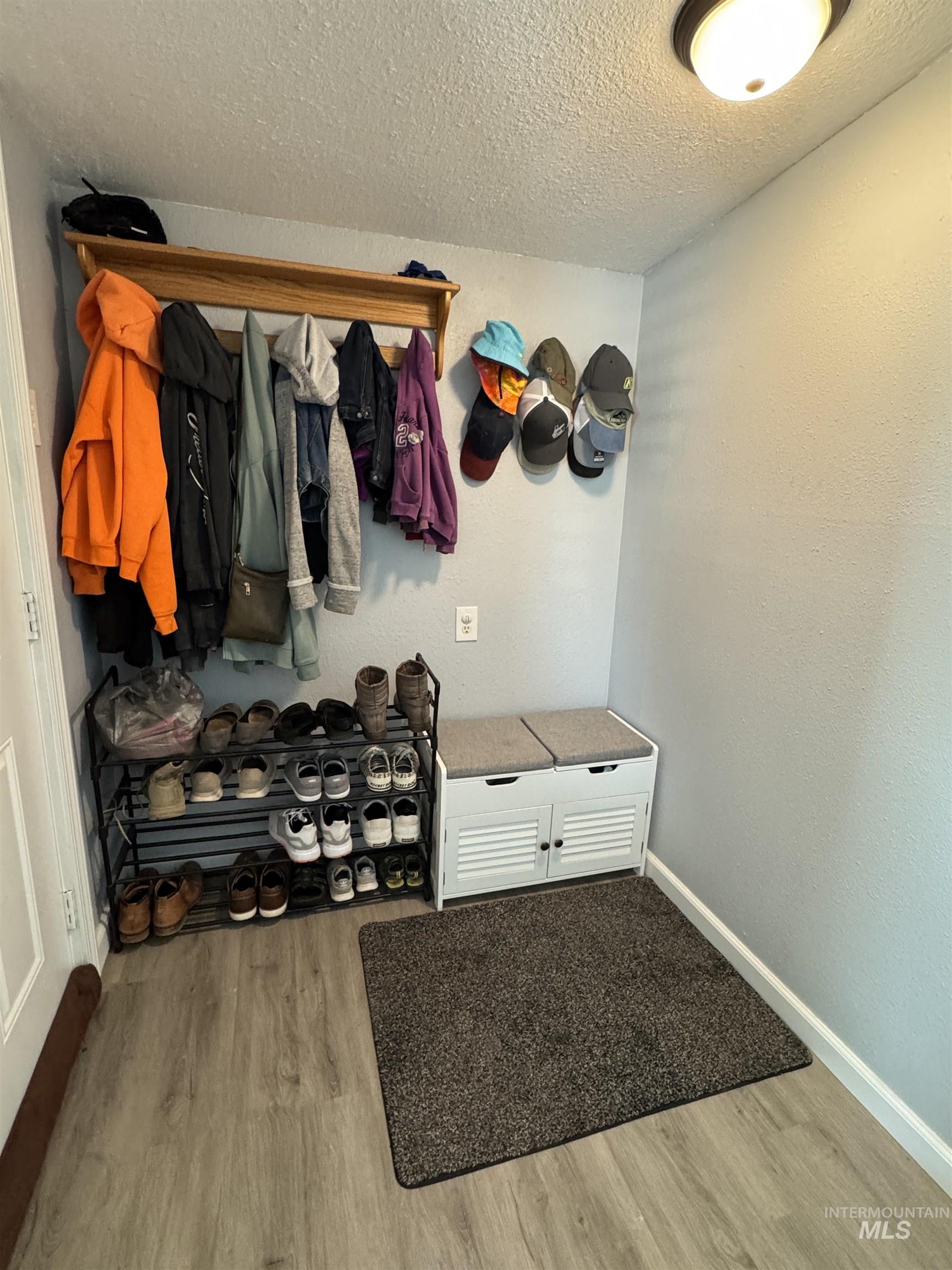 713 California Street Property Photo 7