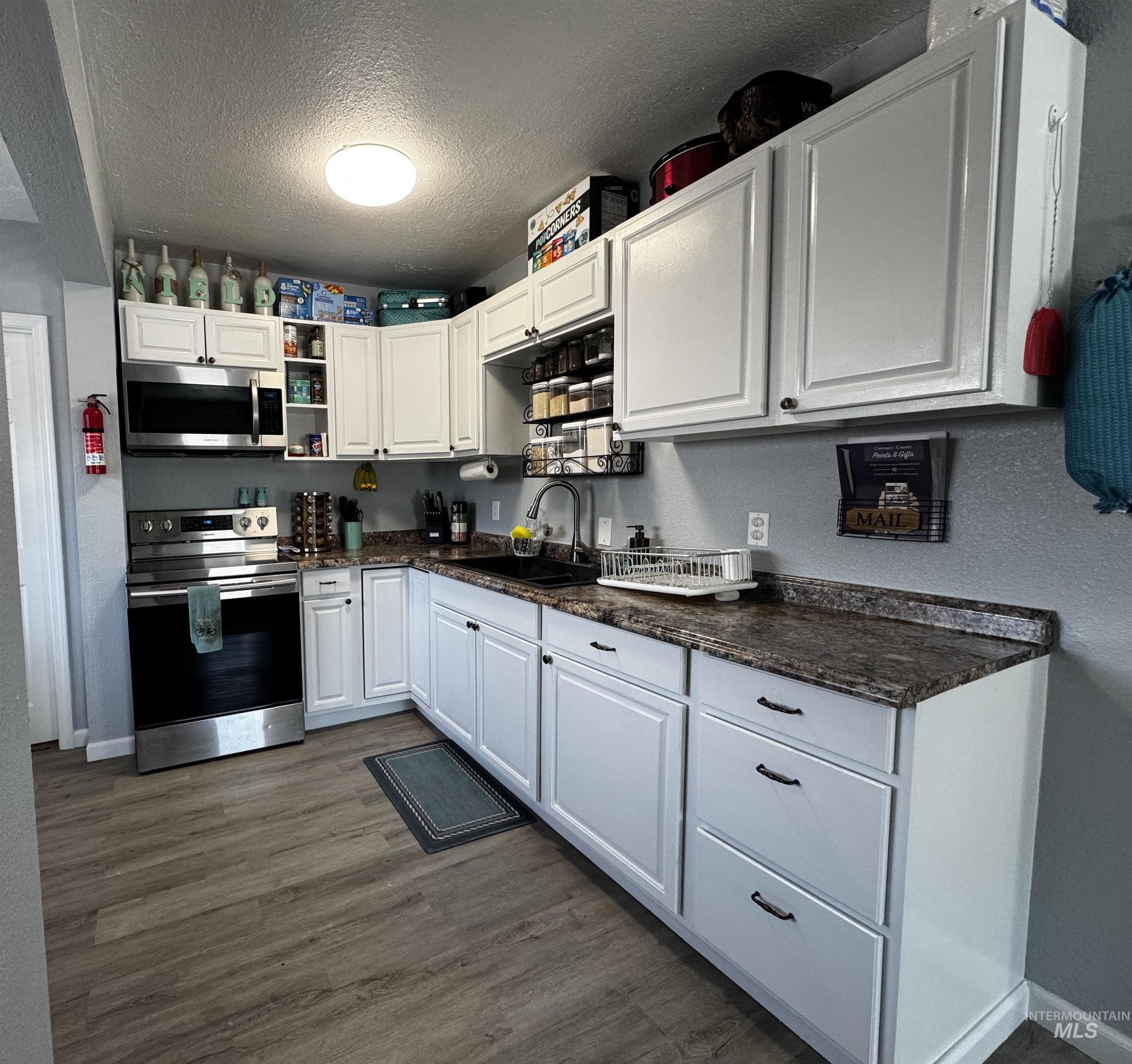 713 California Street Property Photo 14