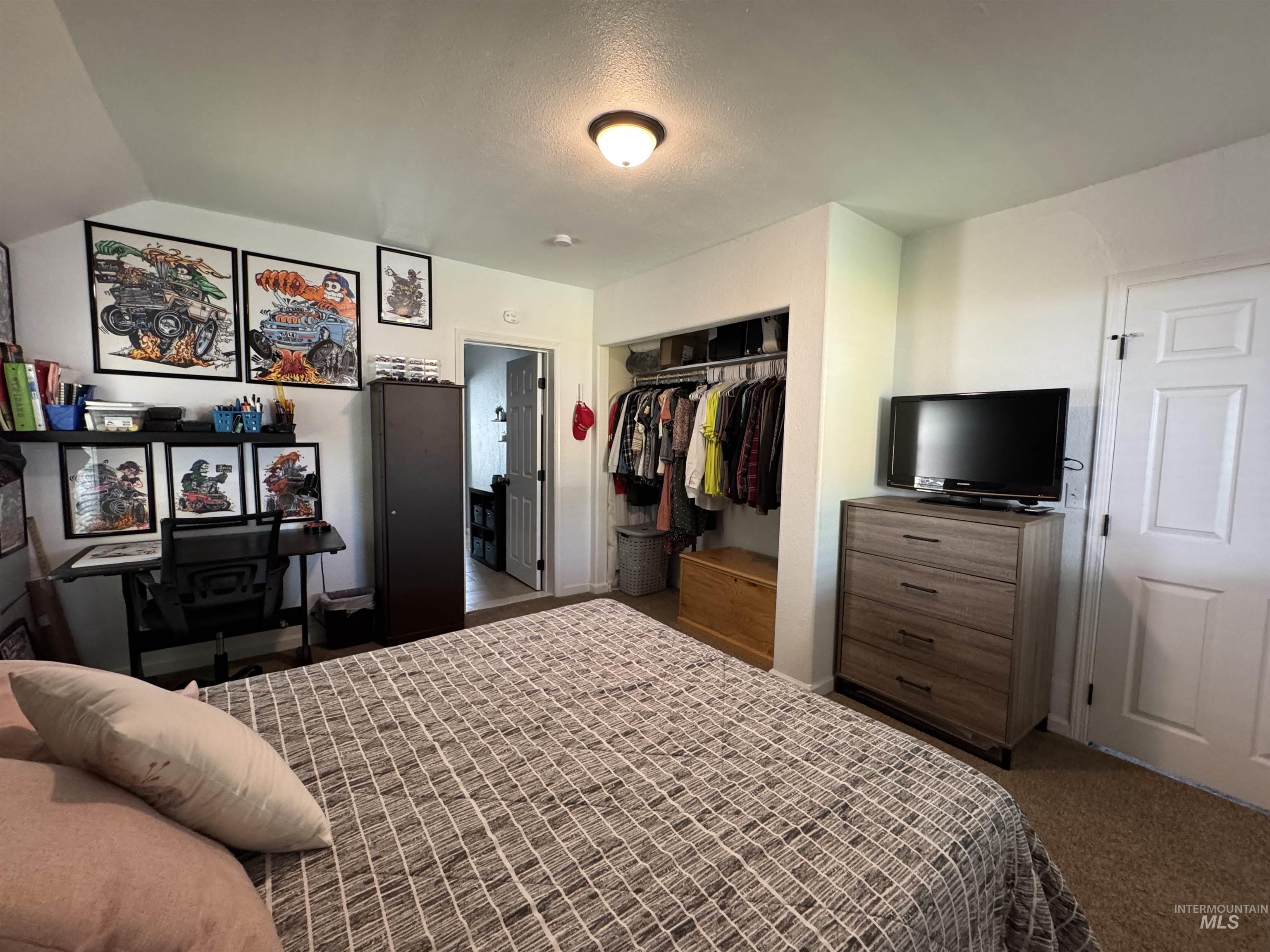713 California Street Property Photo 15