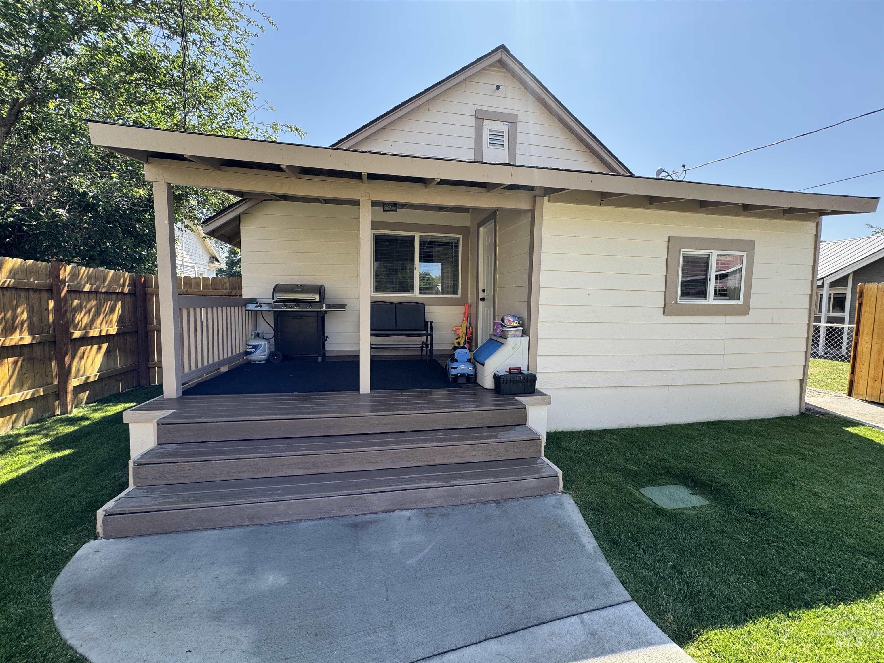 713 California Street Property Photo 26
